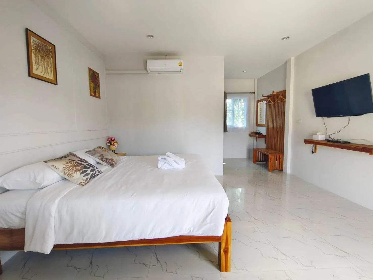 Bedroom, Bed in Chiang Khan Dwelling