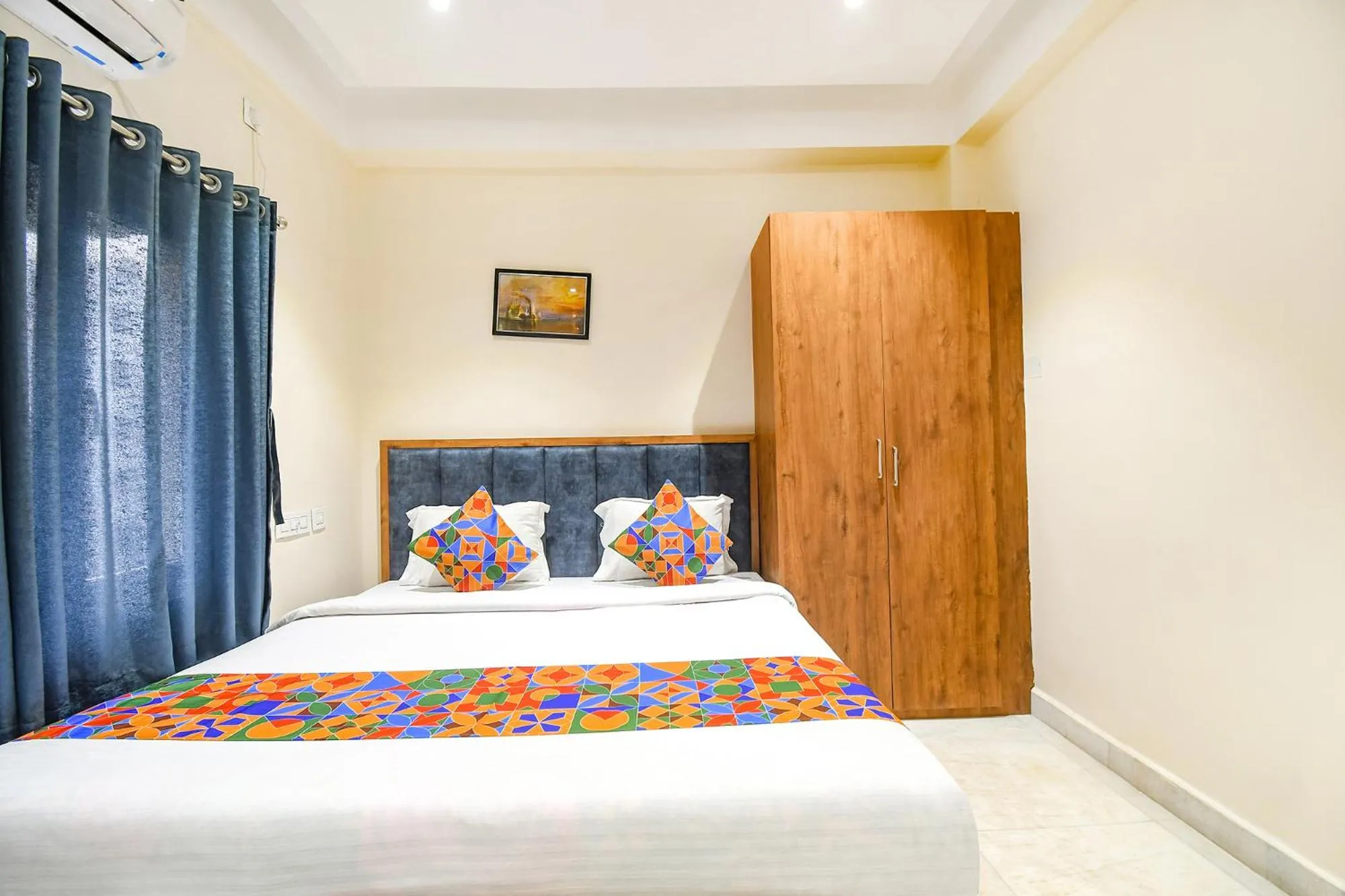 Bed in FabHotel Prime The Golden Plaza - Nr Tarapith Temple