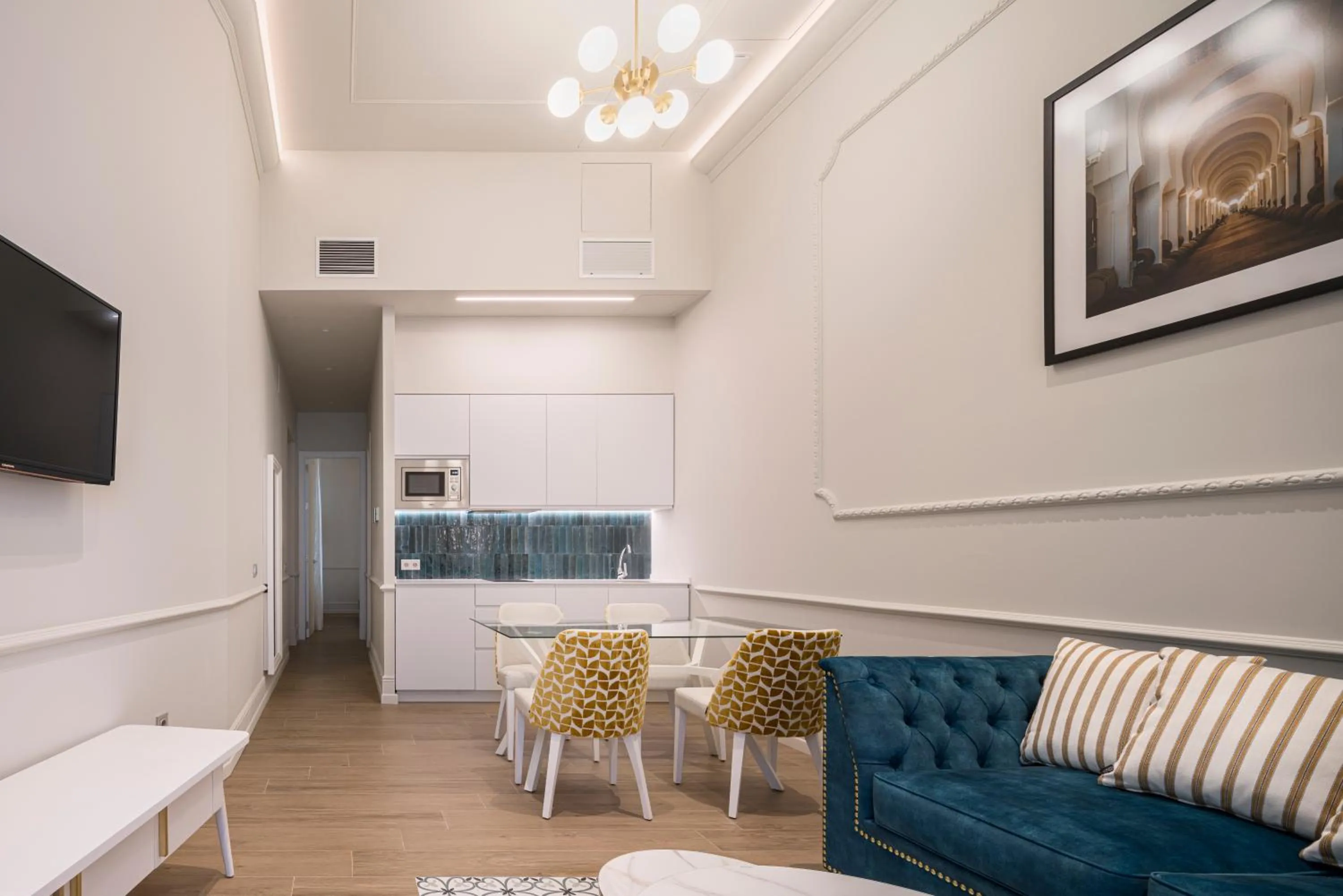 TV and multimedia in Tandem Solera