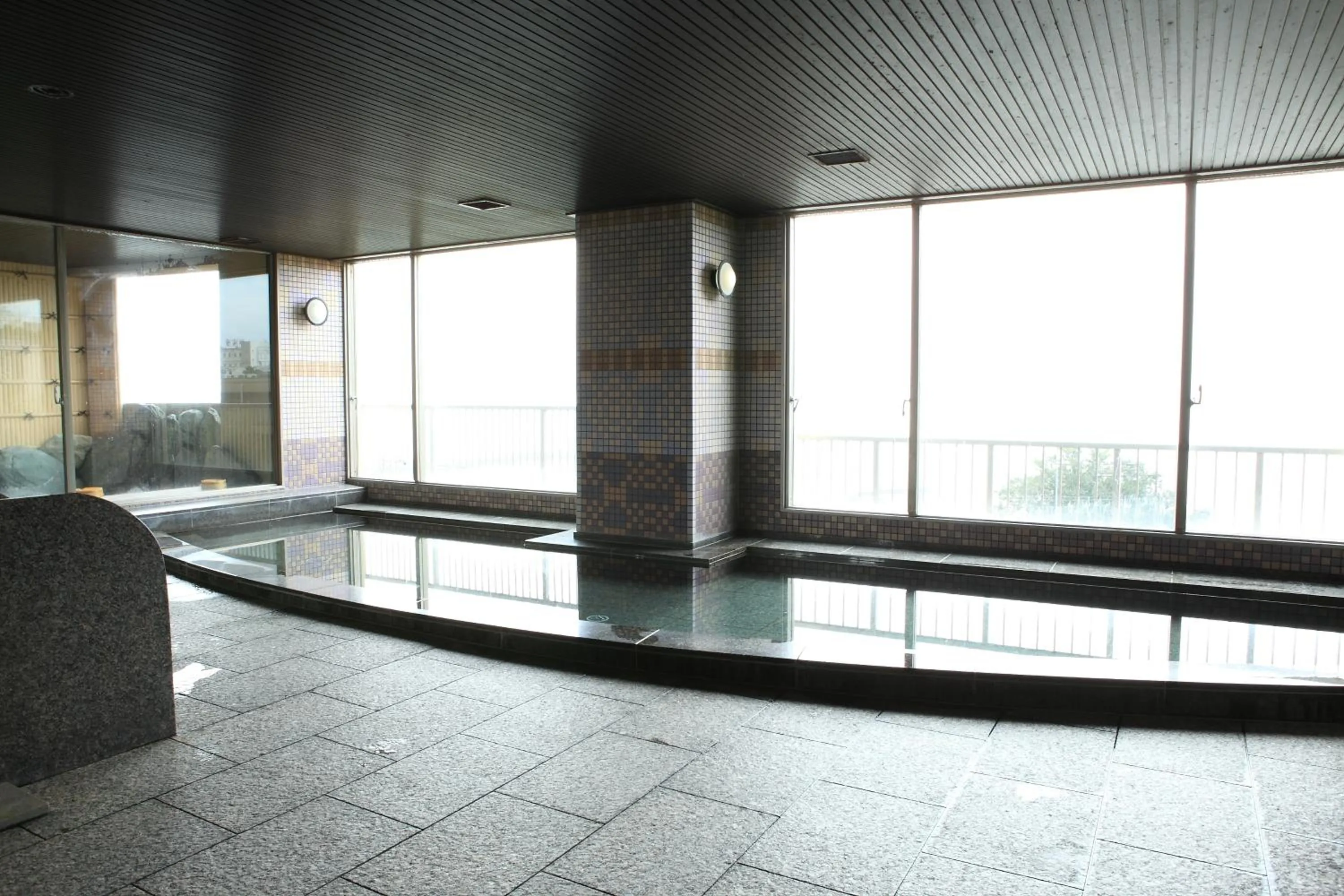 Hot Spring Bath in Kaiyoukaku