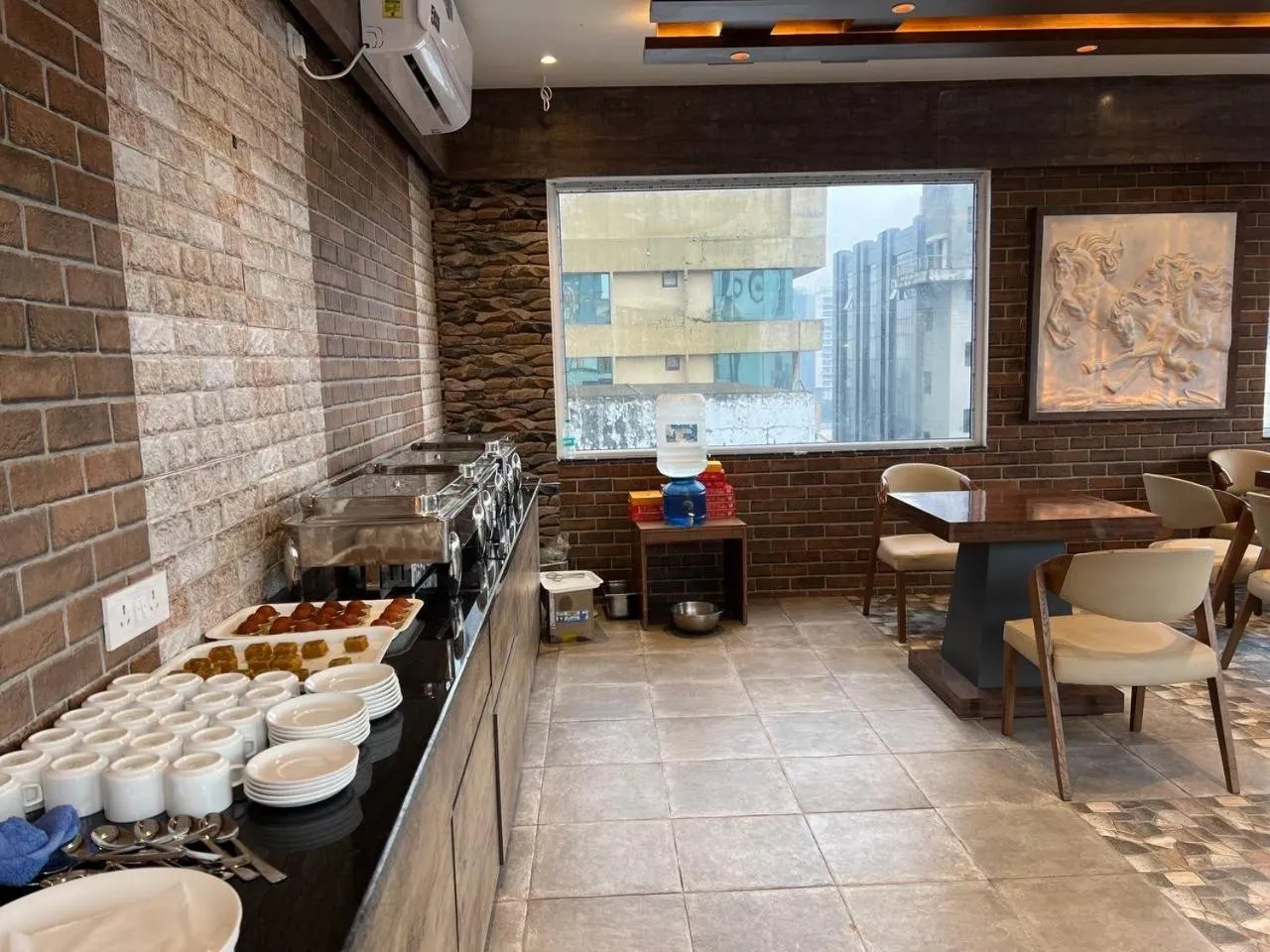 Restaurant/places to eat in Revaa Hotels