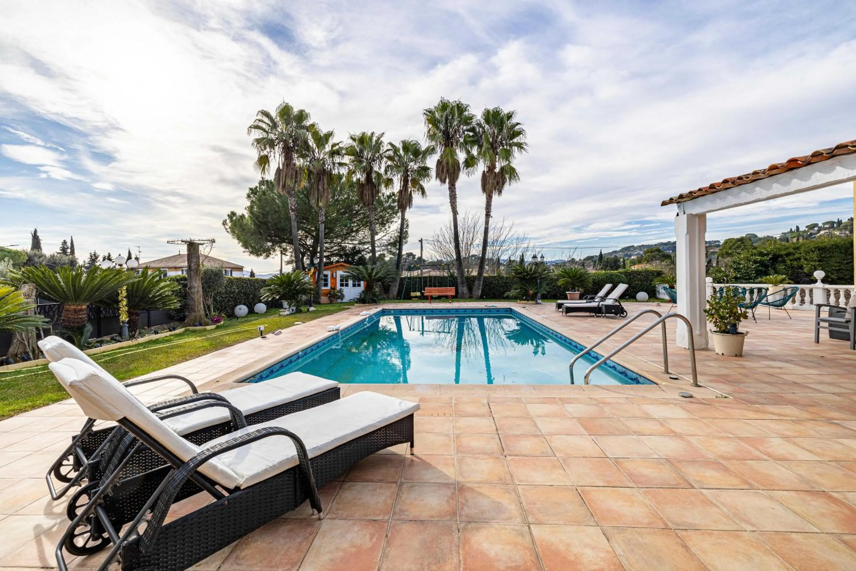 Luxurious Private 6-bed villa with Pool Mougins