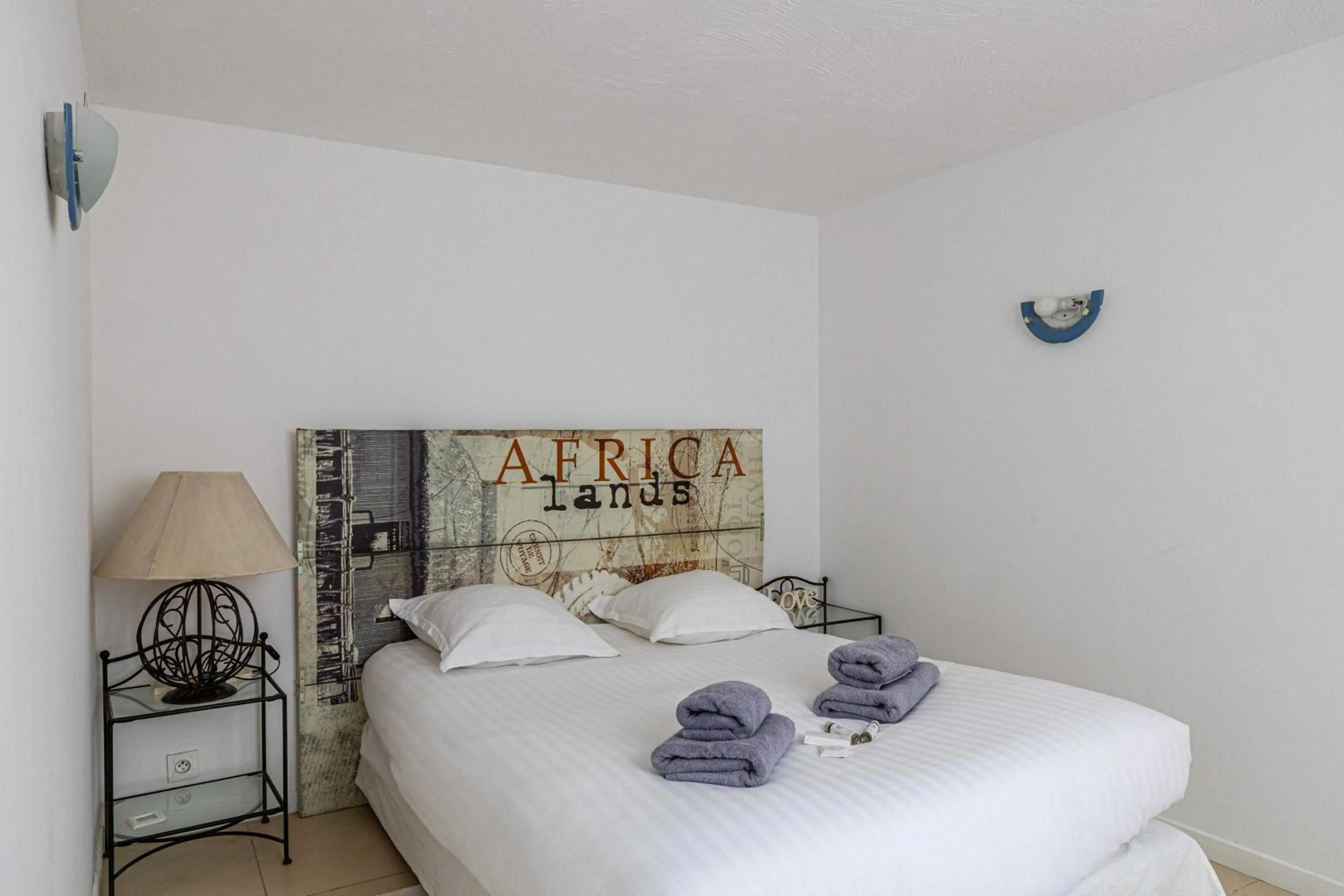 Bed in Luxurious Private 6-bed villa with Pool Mougins