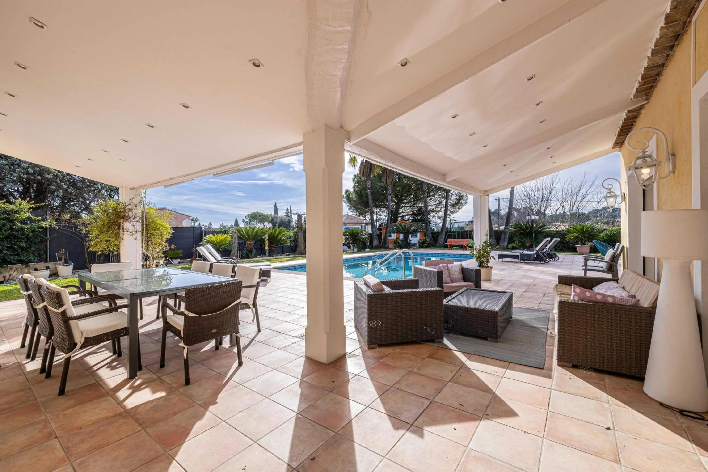 Luxurious Private 6-bed villa with Pool Mougins