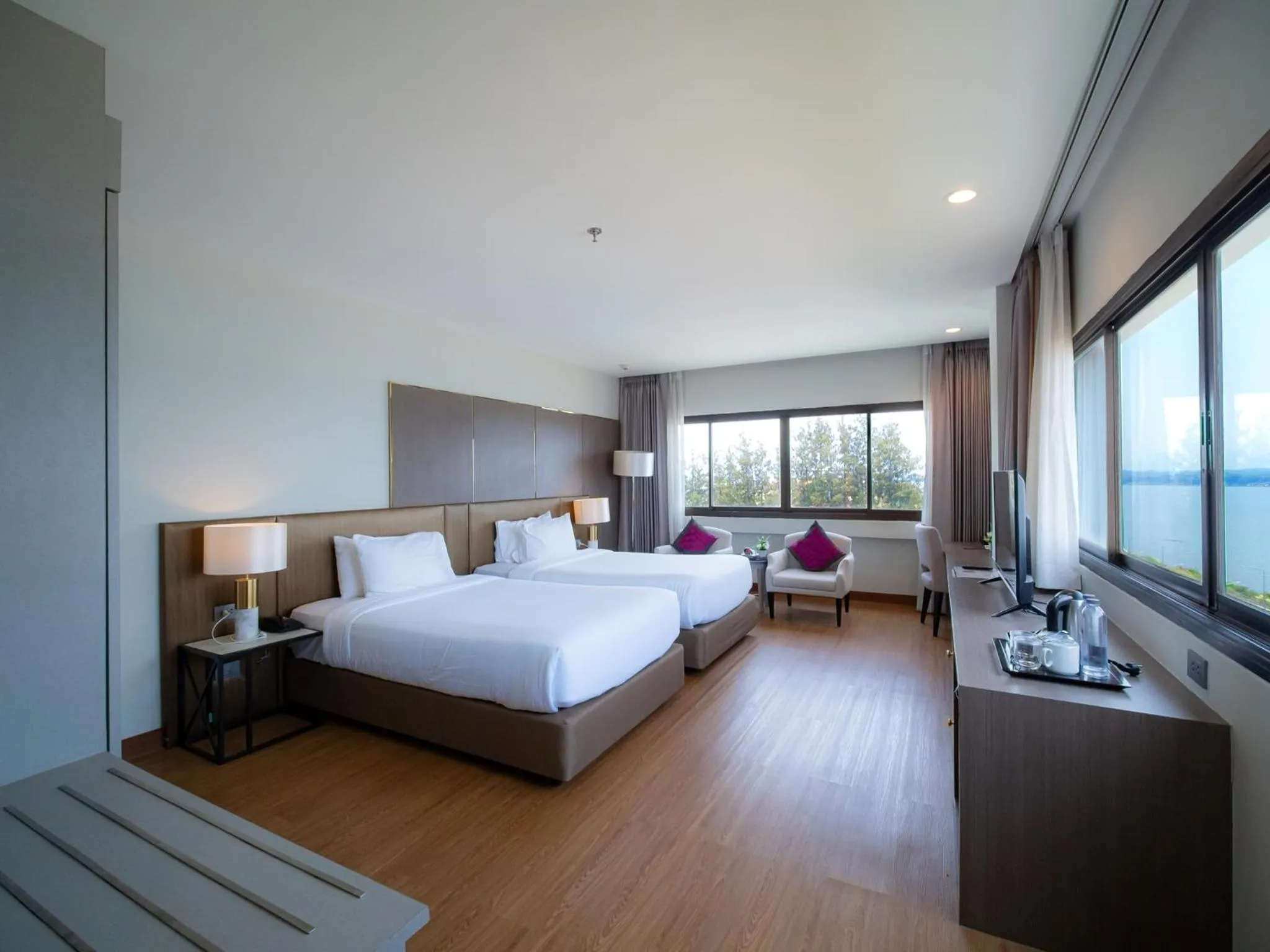 Photo of the whole room, Bed in Fortune River View Hotel Nakhon Phanom