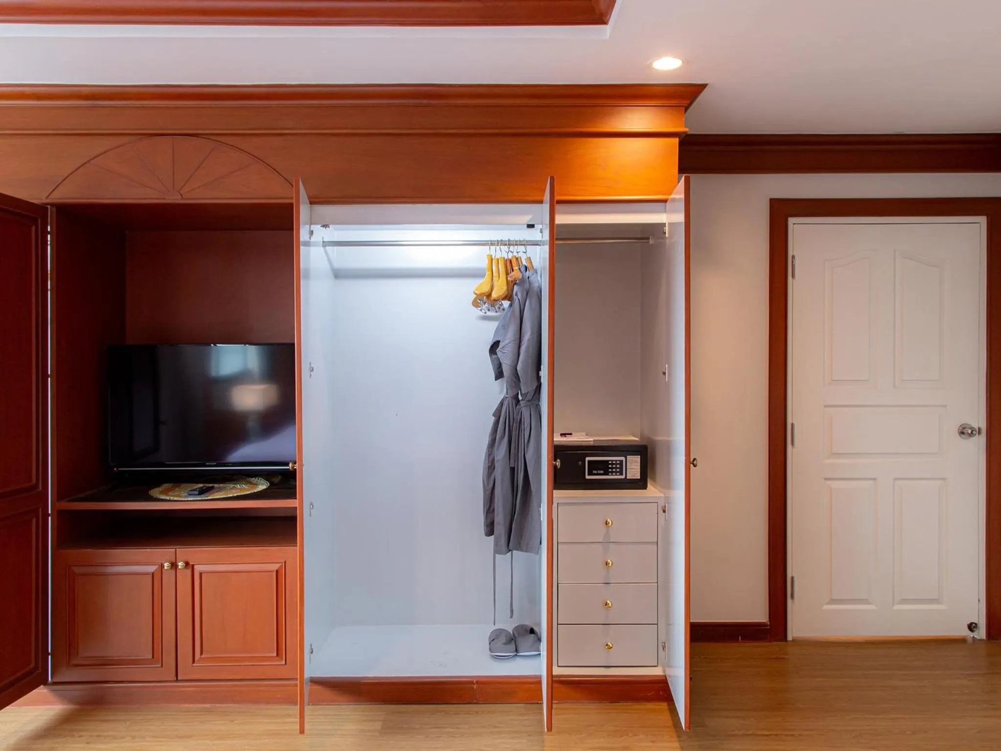 Area and facilities in Fortune River View Hotel Nakhon Phanom