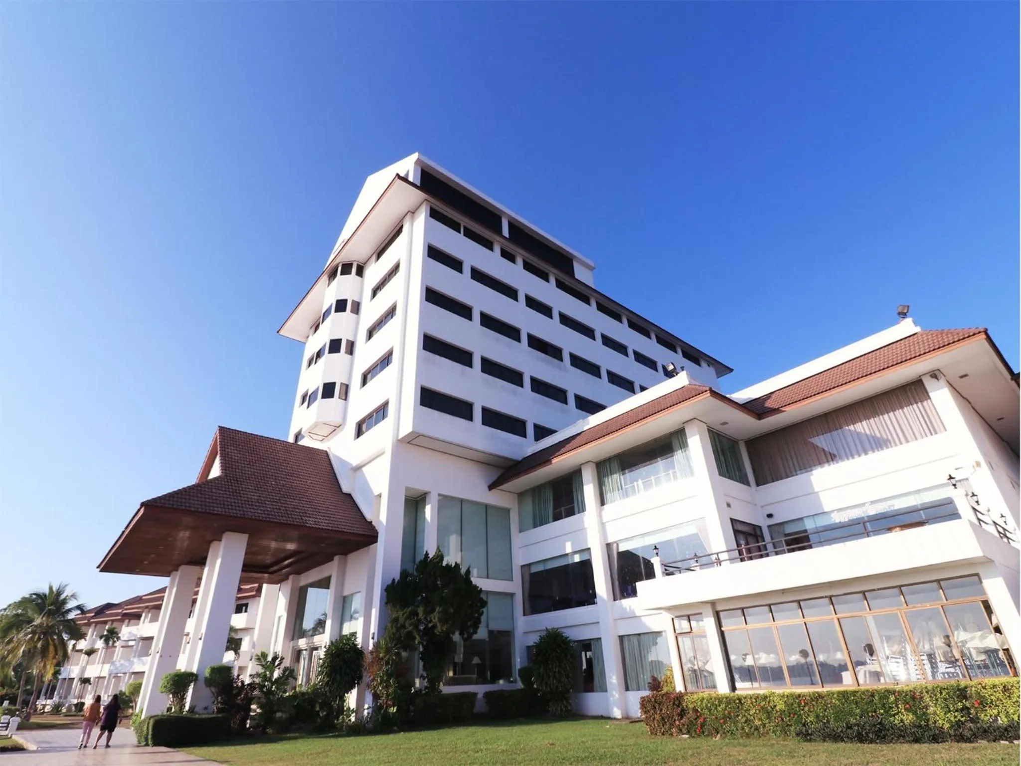 Property building in Fortune River View Hotel Nakhon Phanom