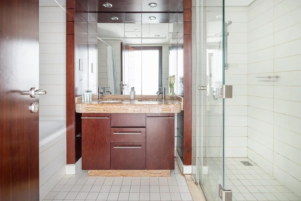 Frank Porter - Burj Views