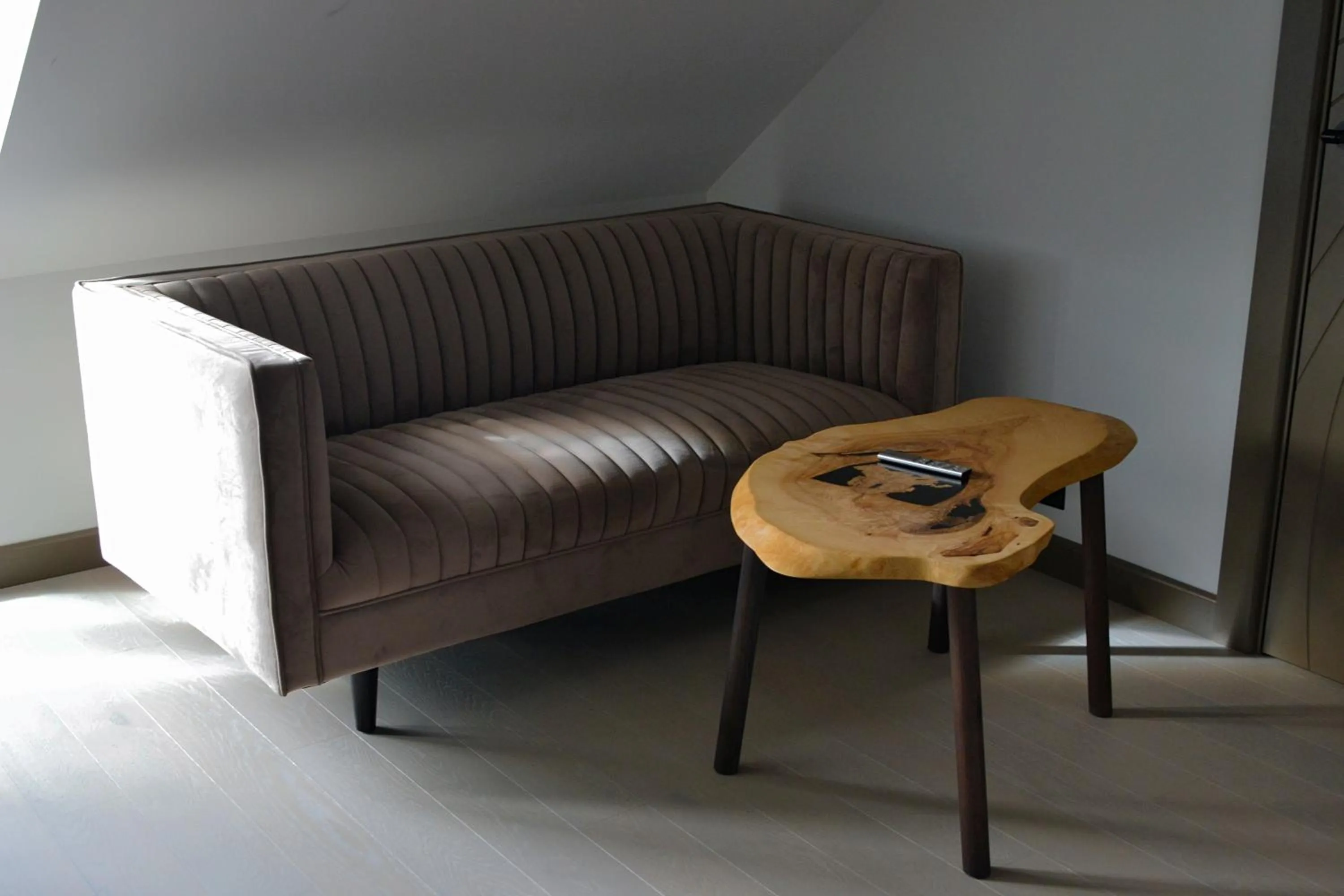 Seating area in Andenes Suitehotel