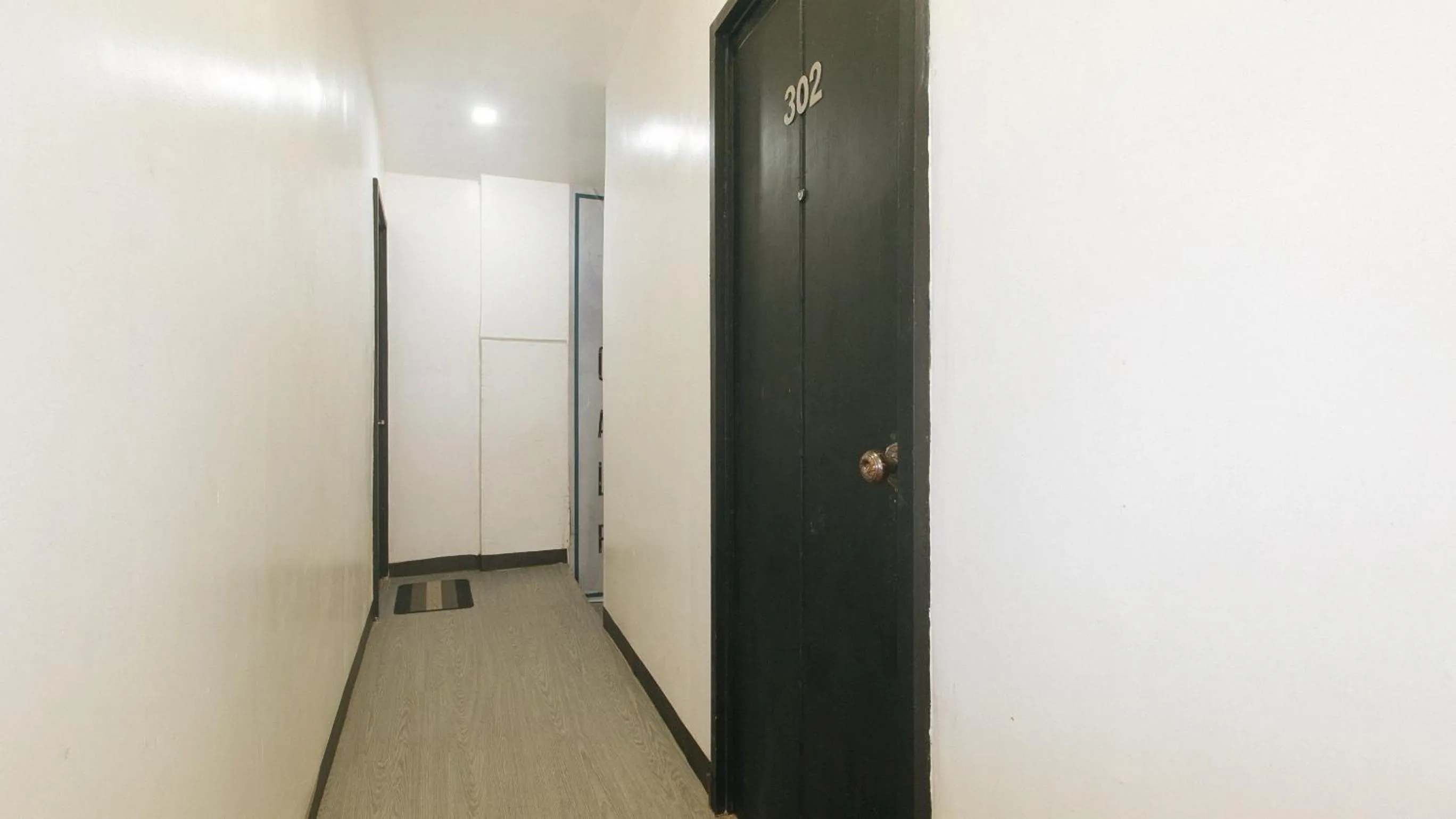 Property building in Stay Inn Station 1 Boracay by RedDoorz