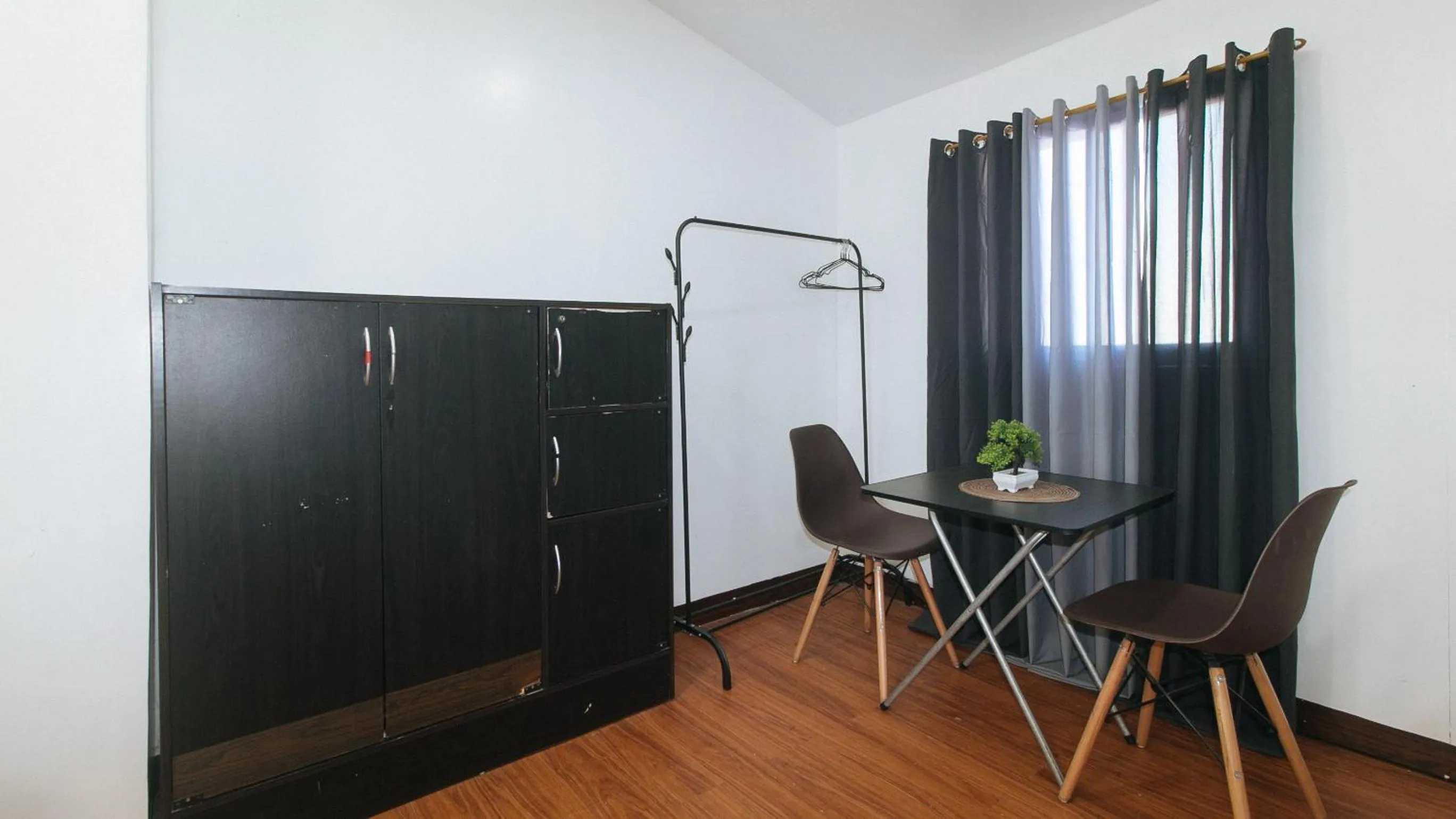 Bedroom in Stay Inn Station 1 Boracay by RedDoorz