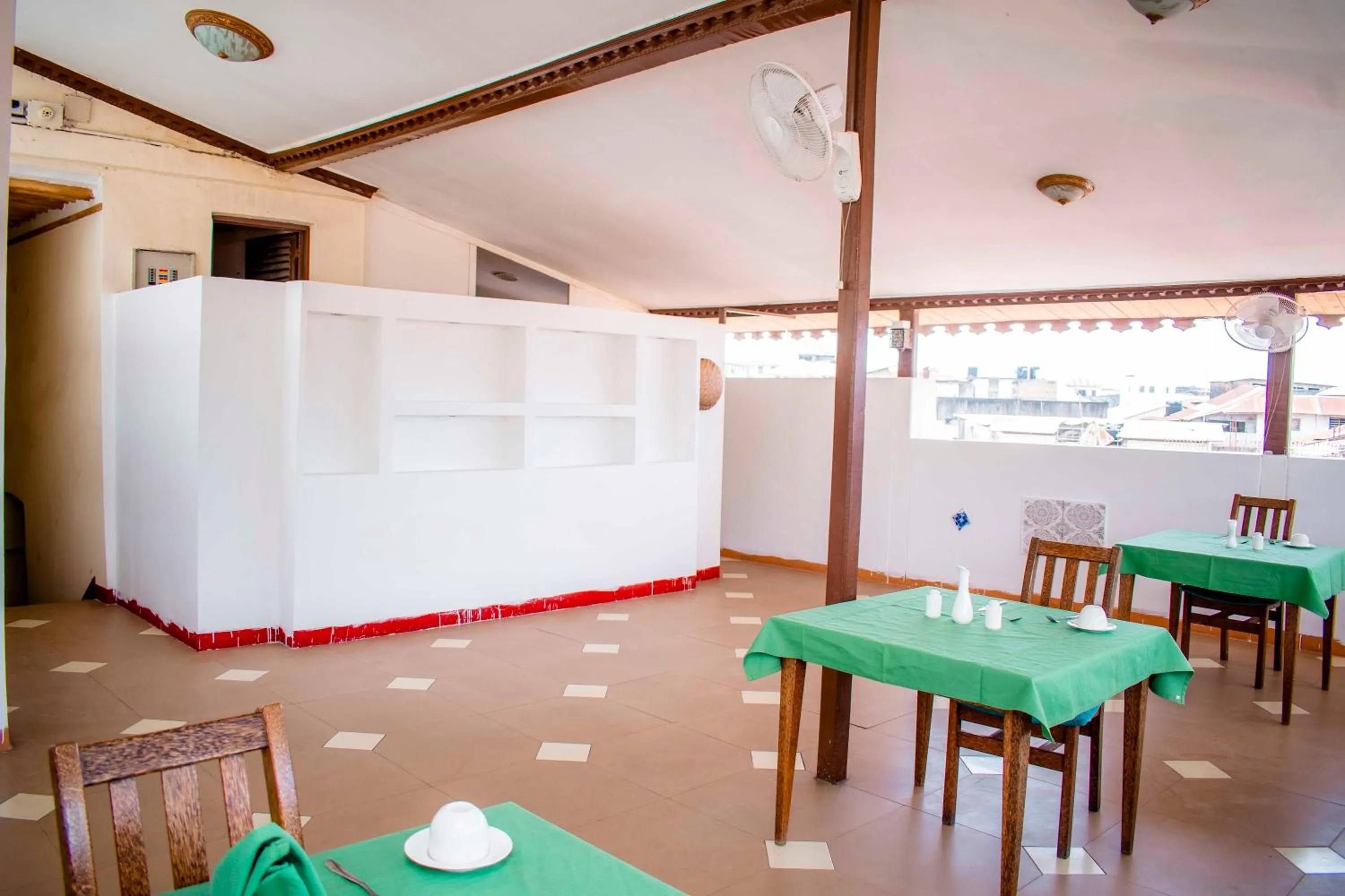 Restaurant/places to eat in The Island Stone Town hotel