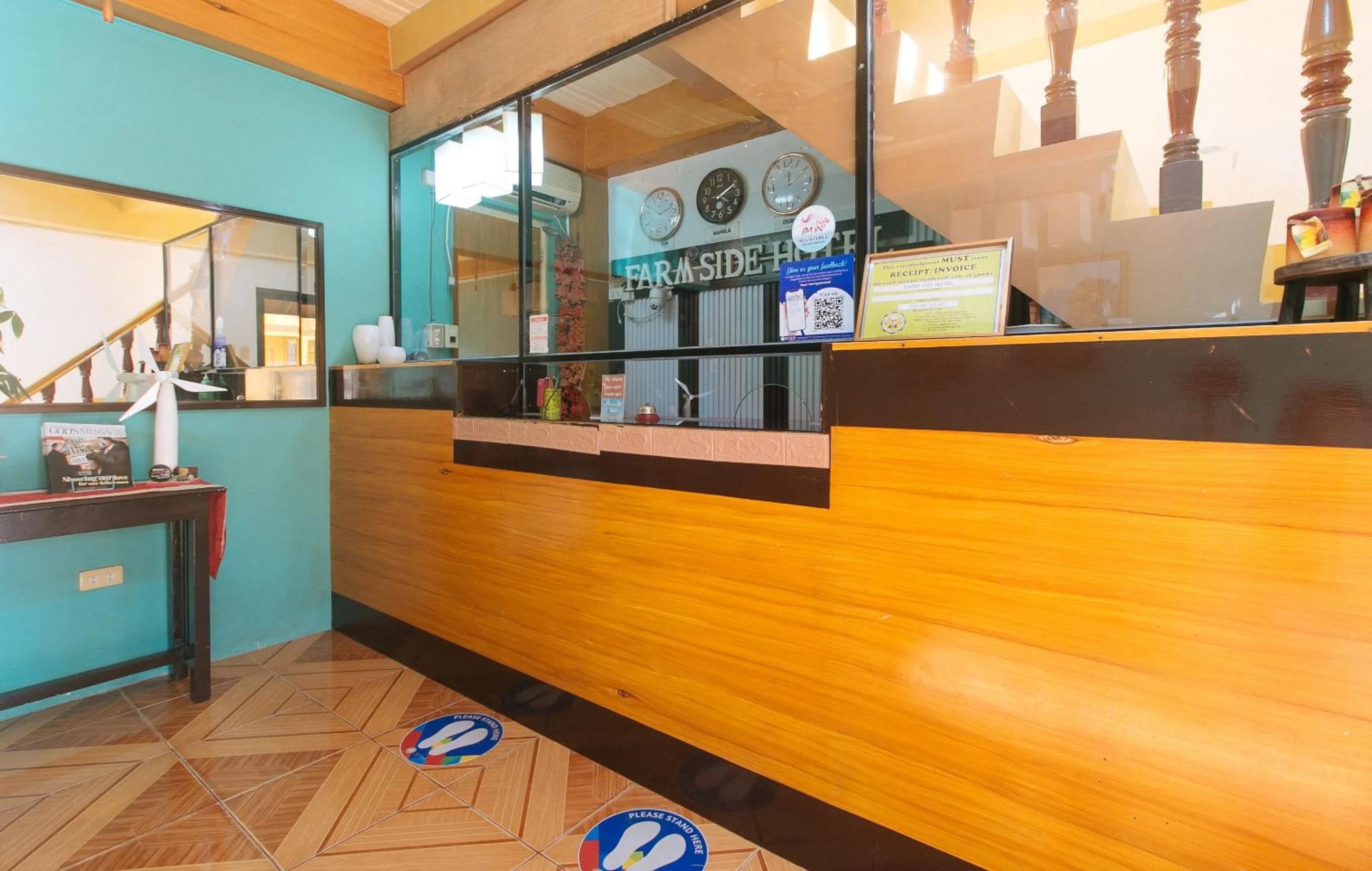 Lobby or reception in RedDoorz @ Farm Side Hotel Laoag City