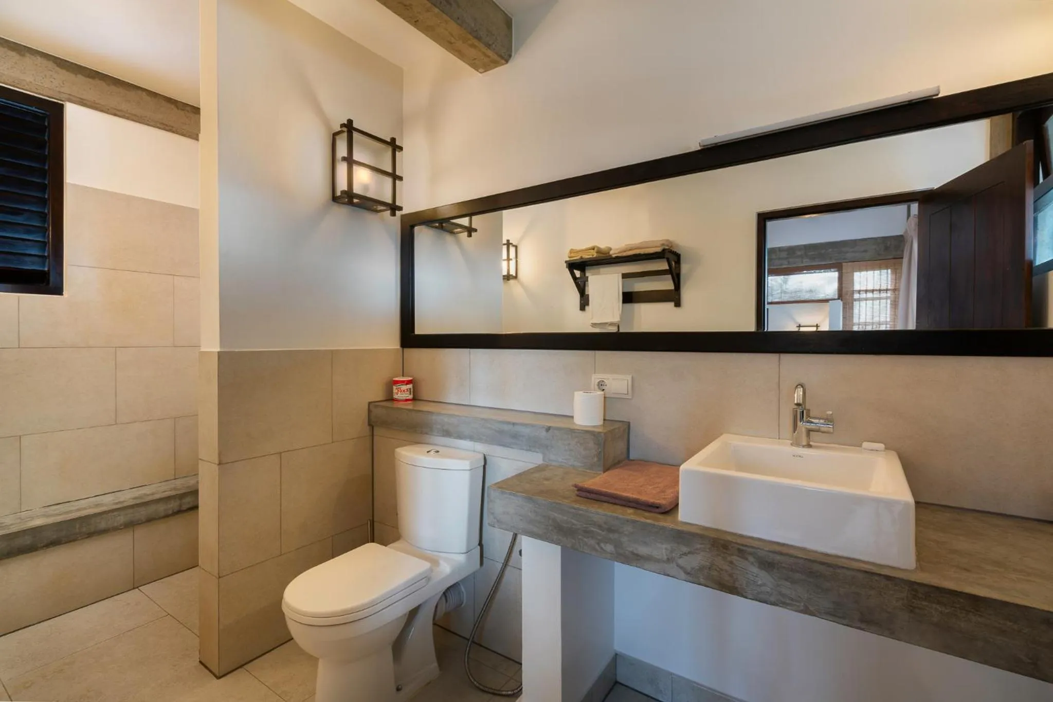 Bathroom in Seven Turtles