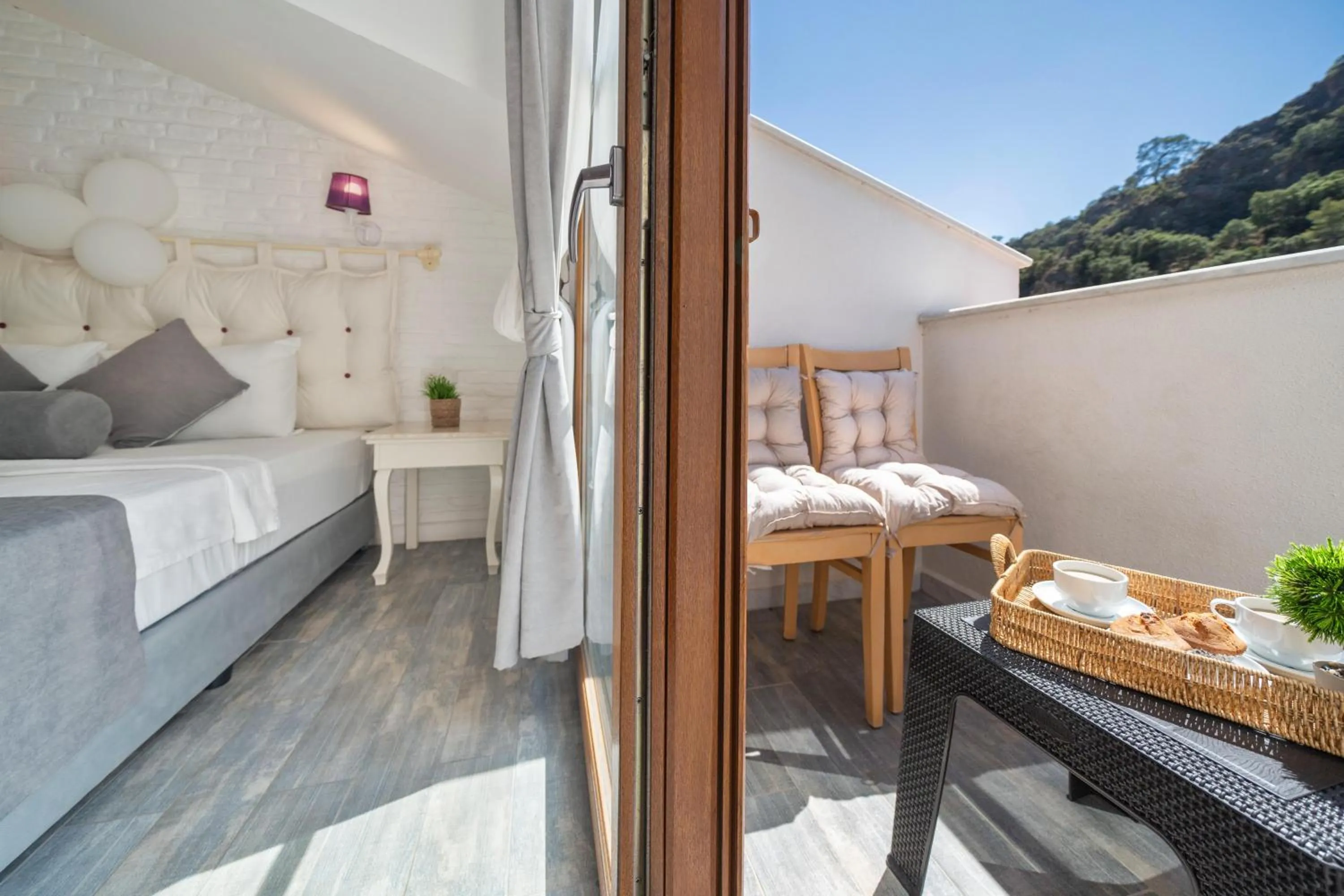 Bed in Ata Lagoon Beach Hotel