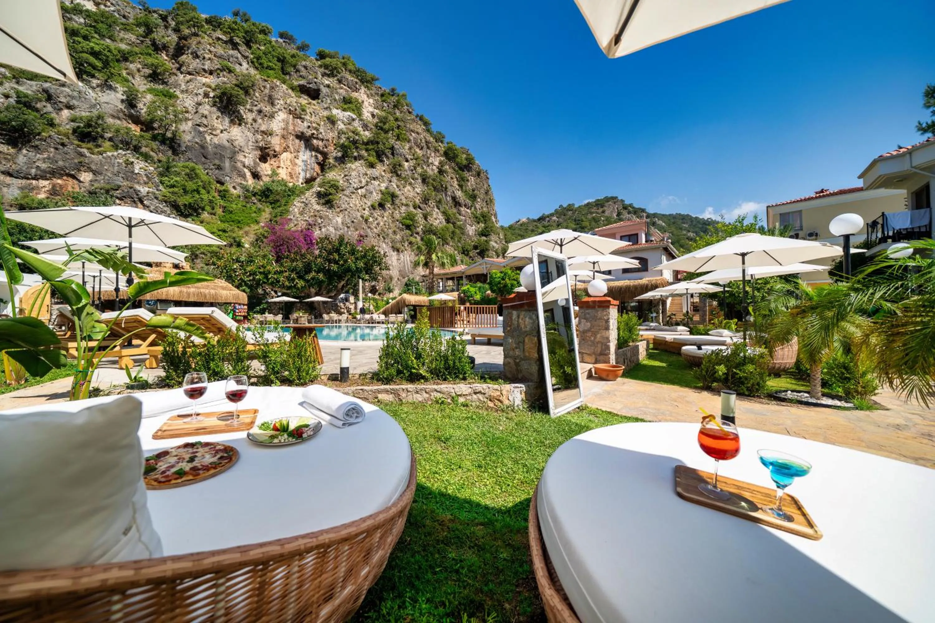 Ata Lagoon Beach Hotel