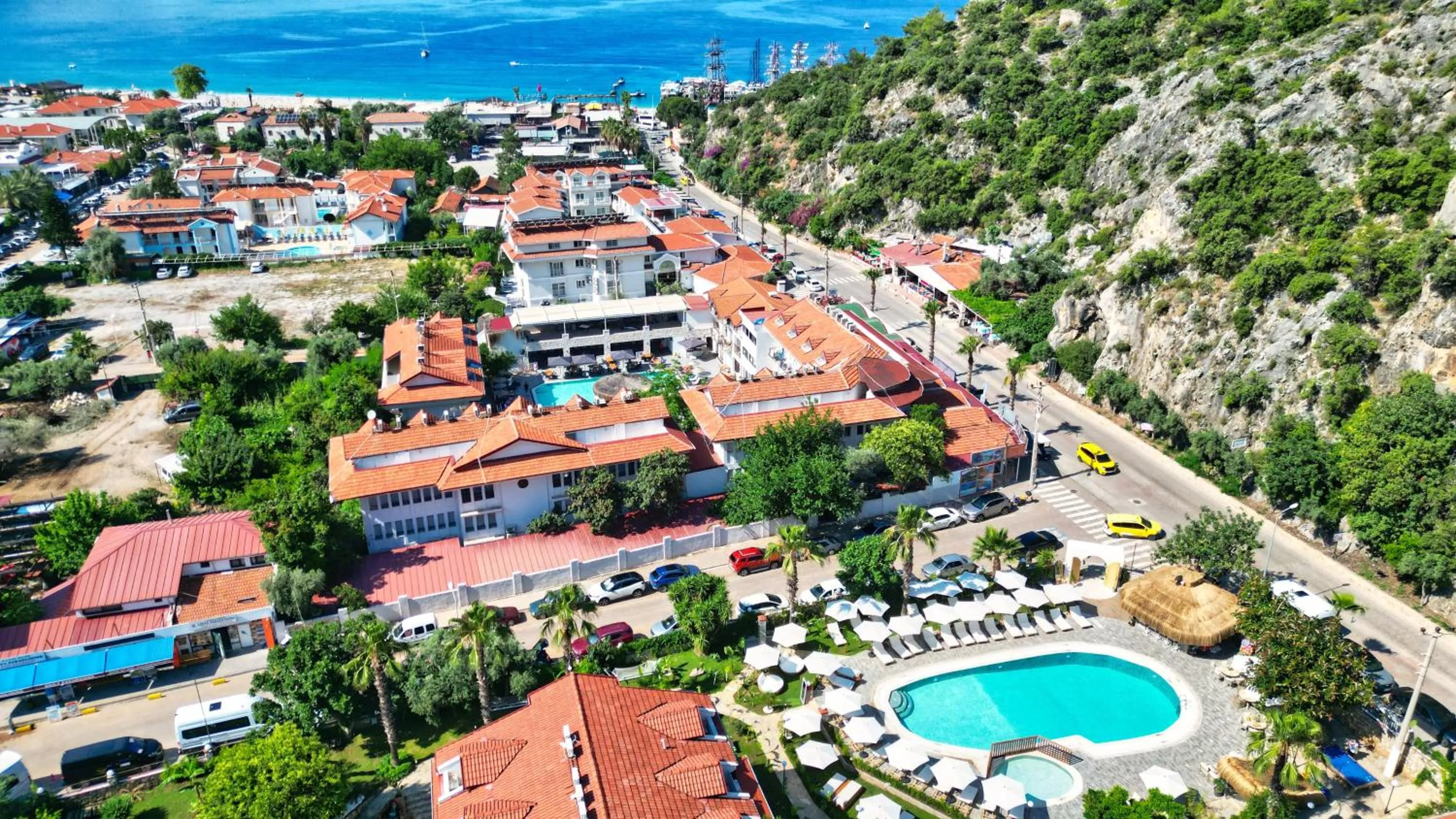 Ata Lagoon Beach Hotel