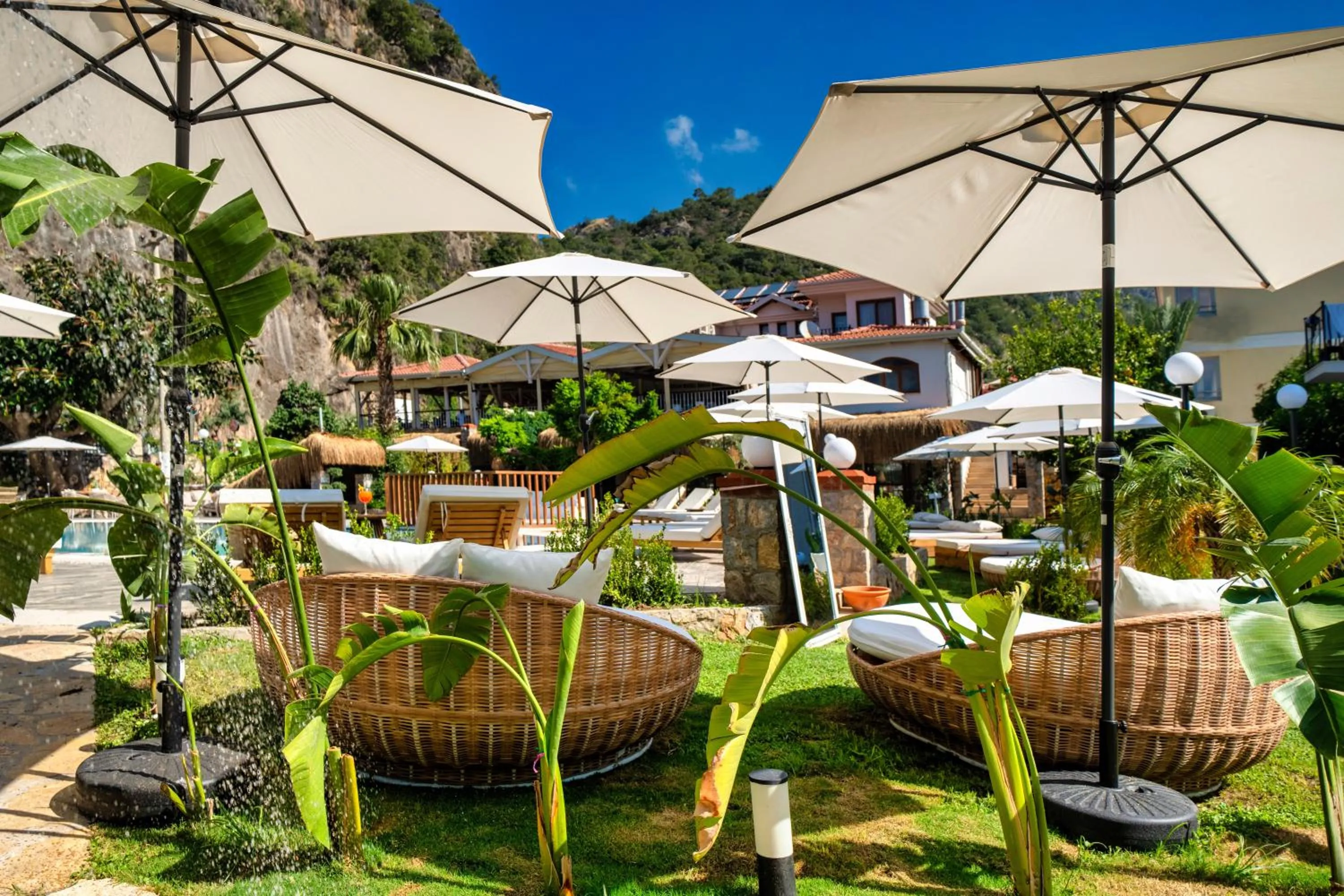 Ata Lagoon Beach Hotel