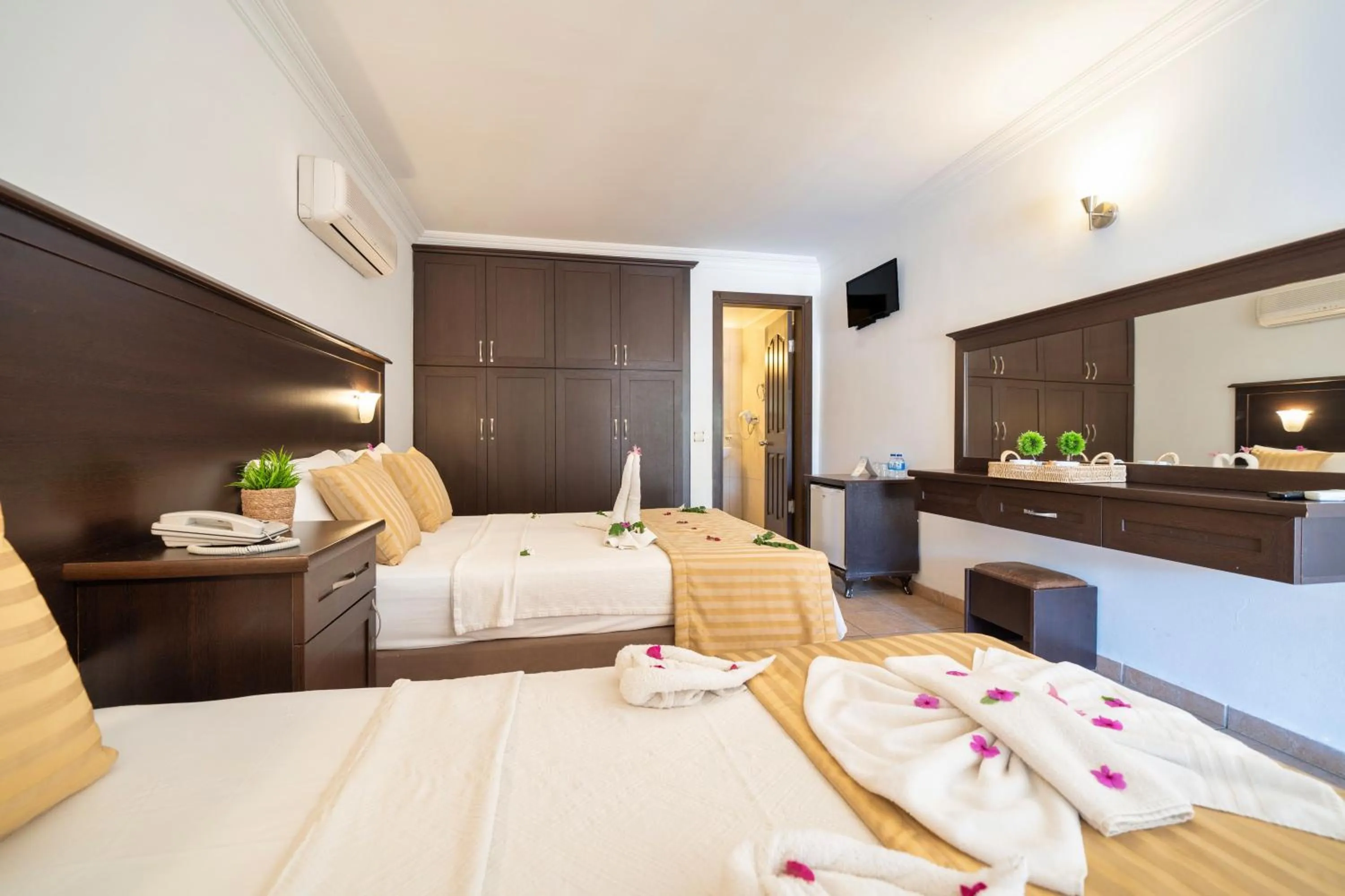 Photo of the whole room, Bed in Ata Lagoon Beach Hotel