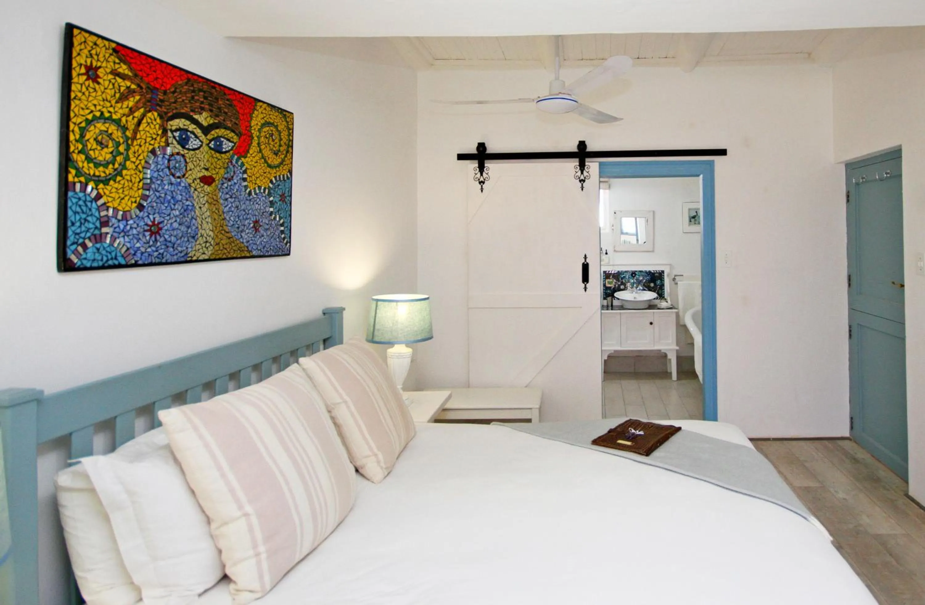 Photo of the whole room, Bed in Gilcrest Place Guest House