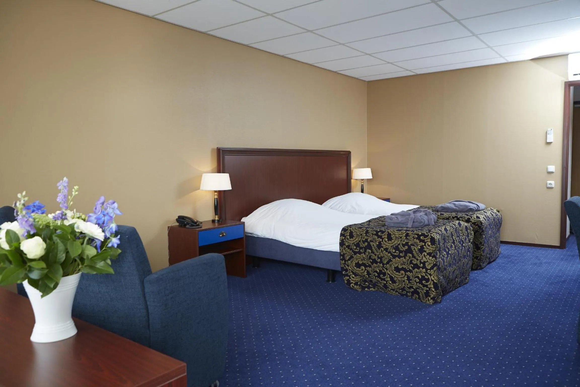 Restaurant/places to eat, Bed in Hotel Zwartewater