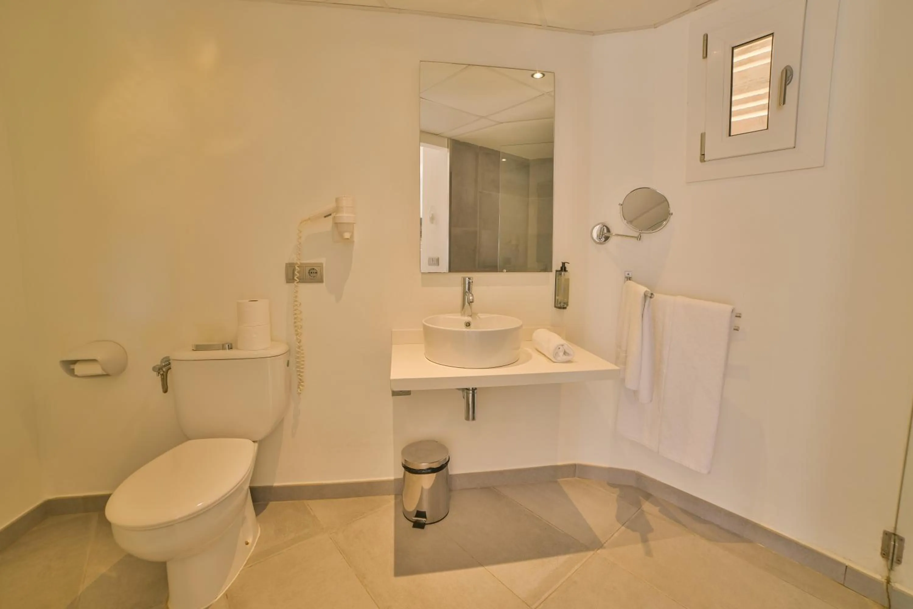 Toilet in Apartamentos Azul Playa