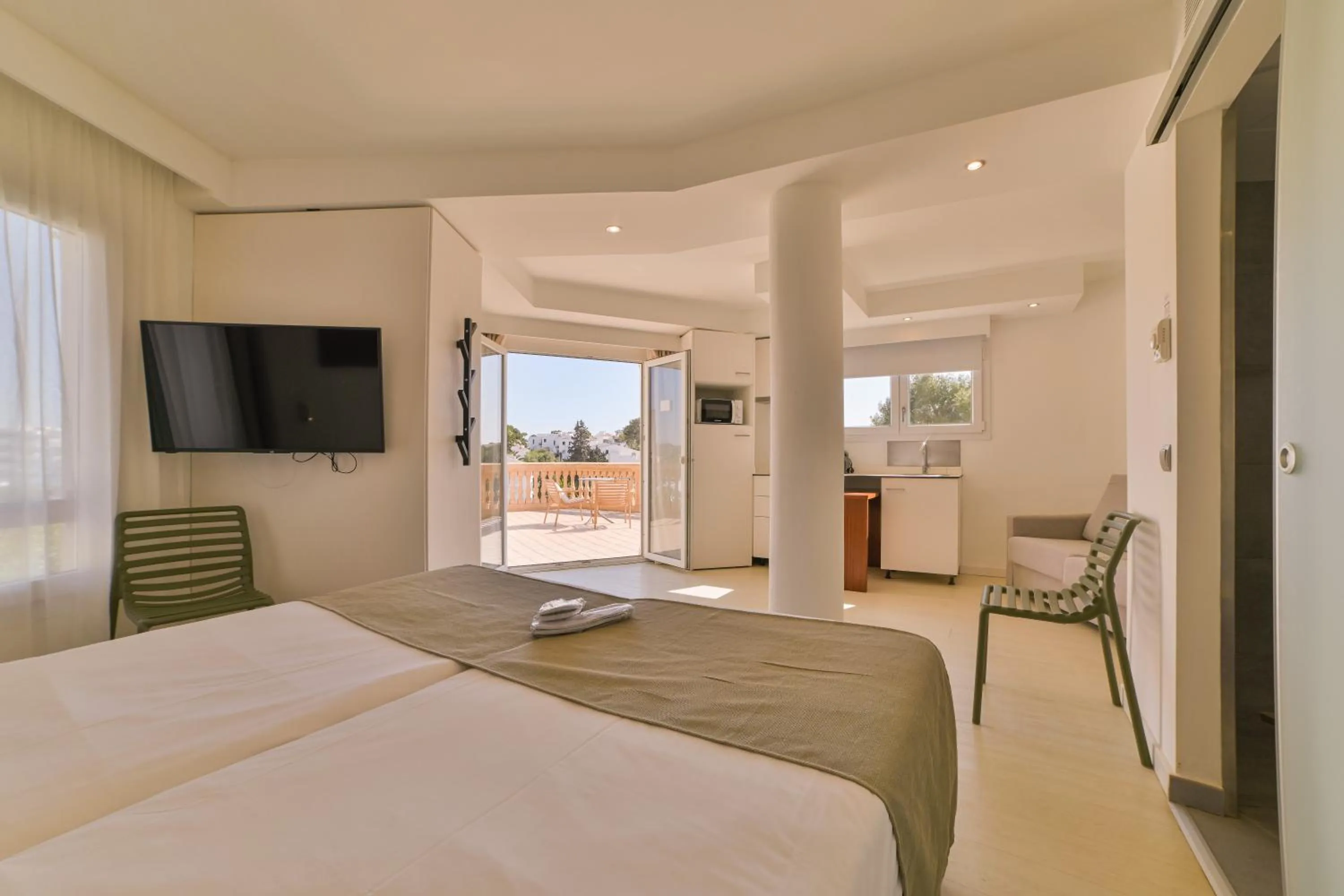 Bedroom, Bed in Apartamentos Azul Playa