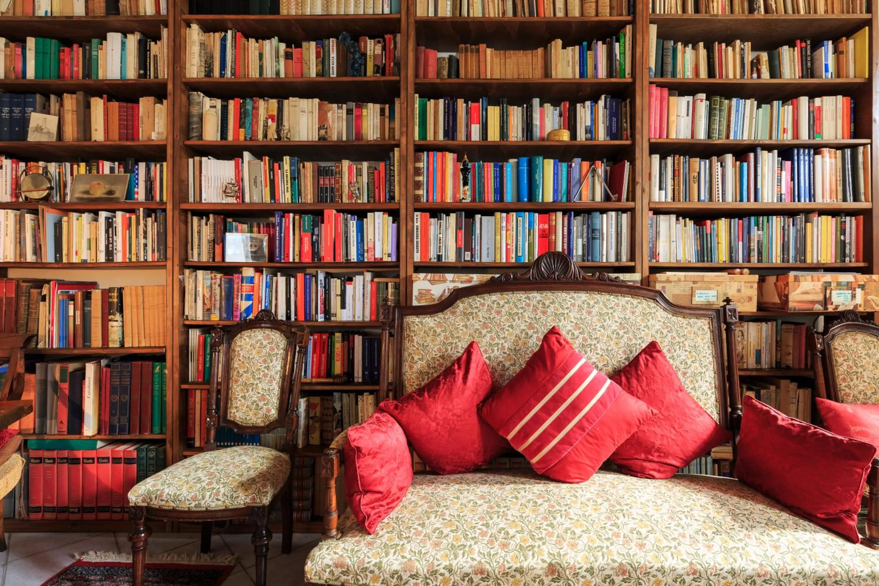 Library in Antica Casa Balsari
