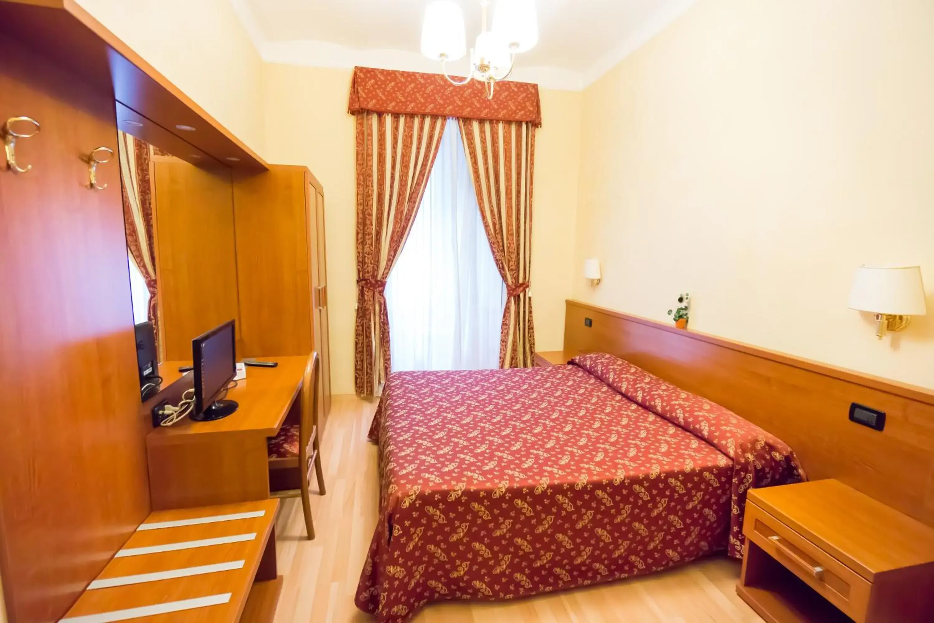 Double or Twin Room in Funny Palace Hostel Double or Twin Room in Funny Palace Hostel