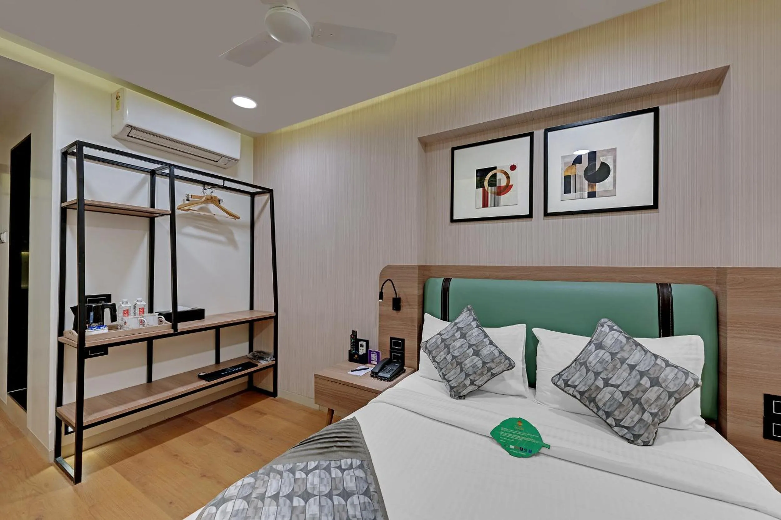 Bed in Click Hotels Andheri MIDC
