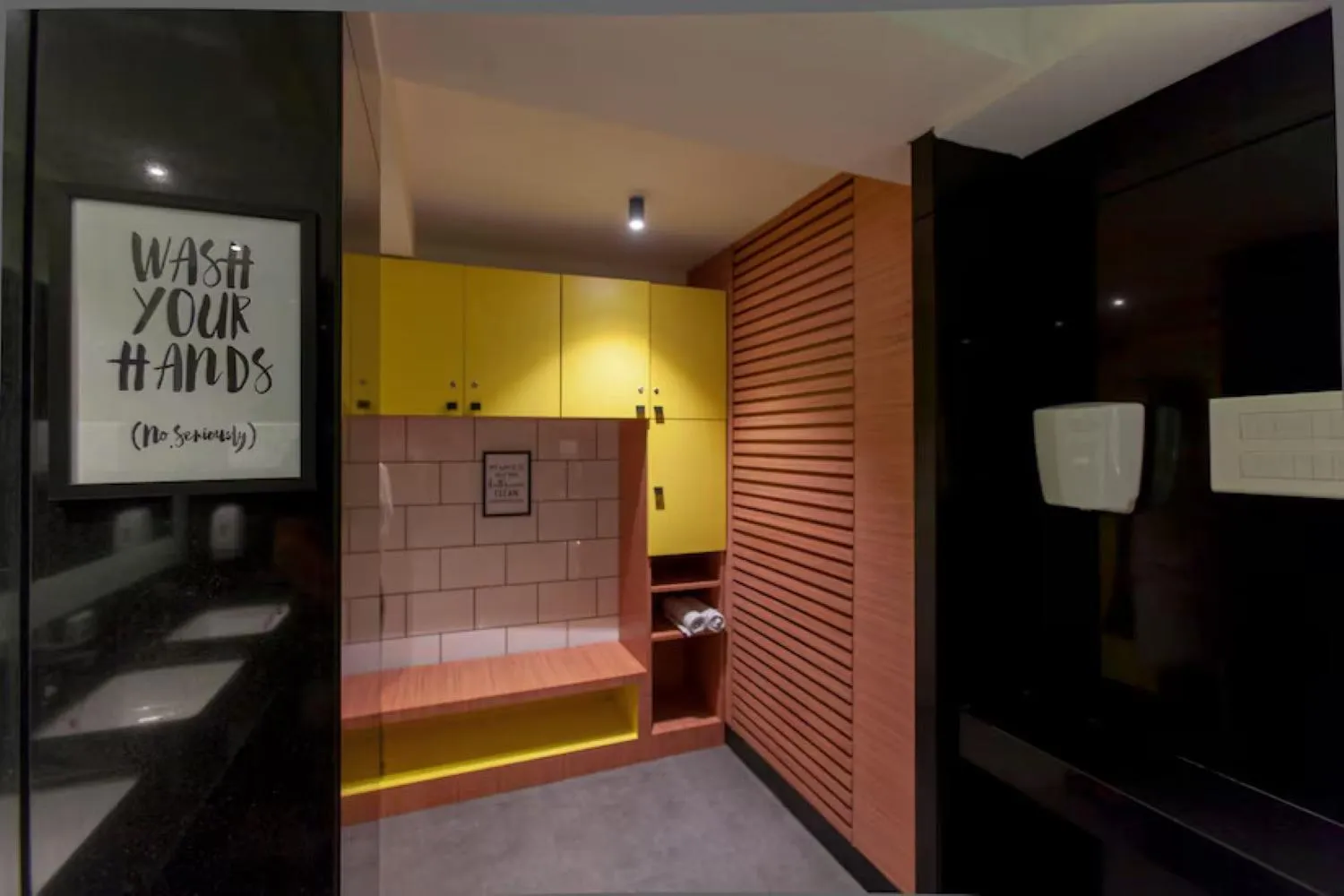 Bathroom, Bed in Click Hotels Andheri MIDC