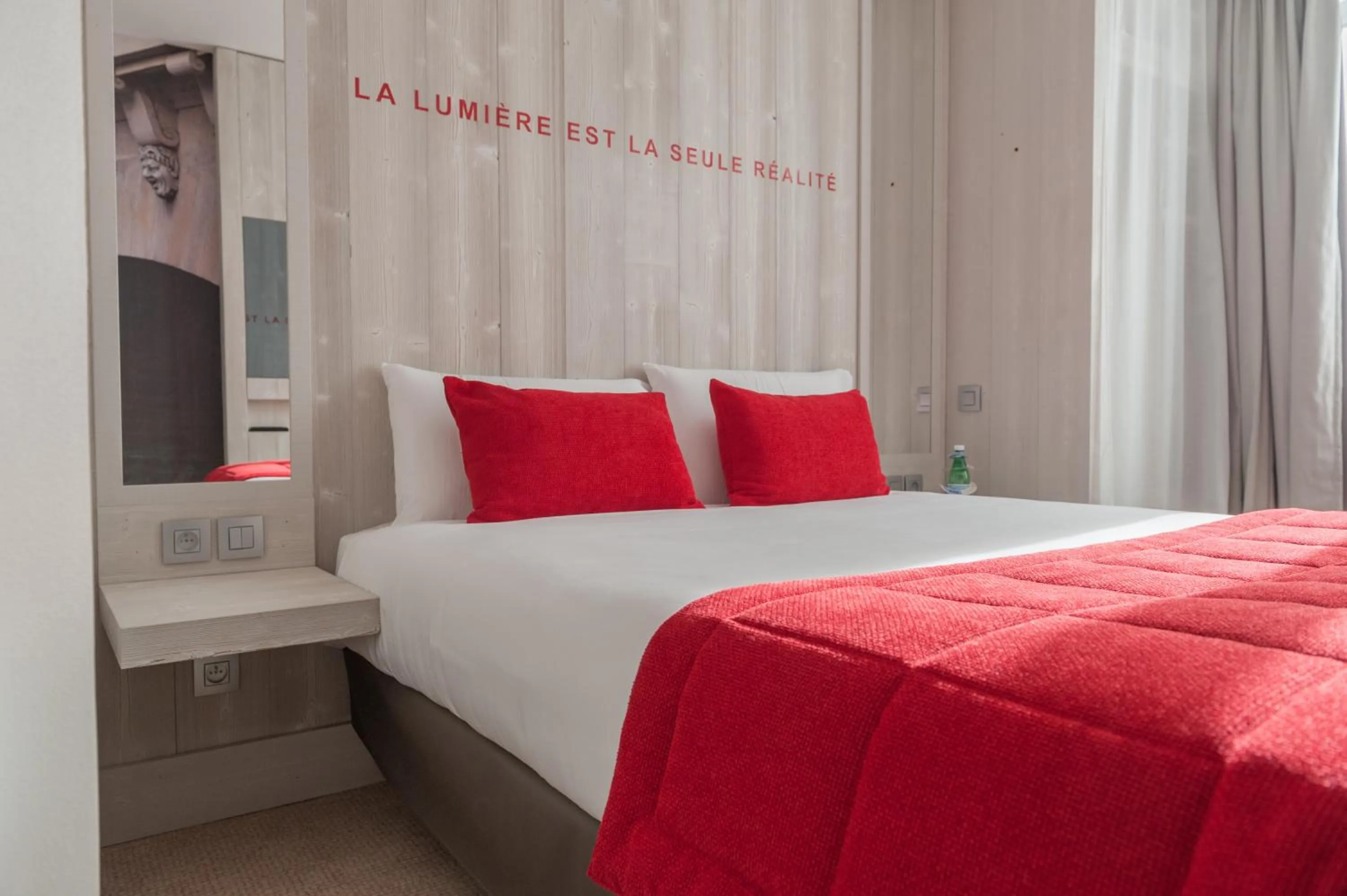 Bed in Hôtel le 209 Paris Bercy