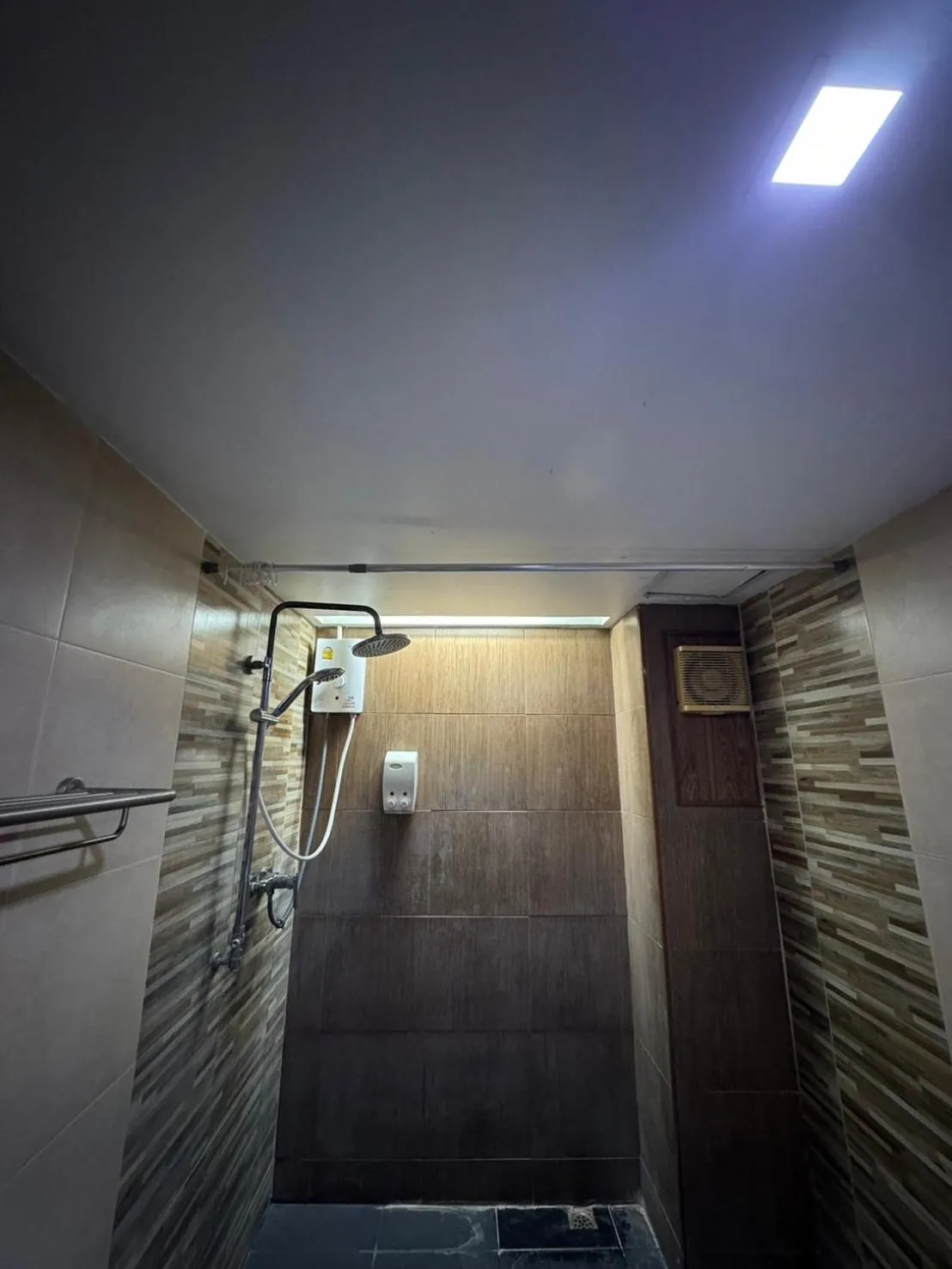 Bathroom in MrMac's Place