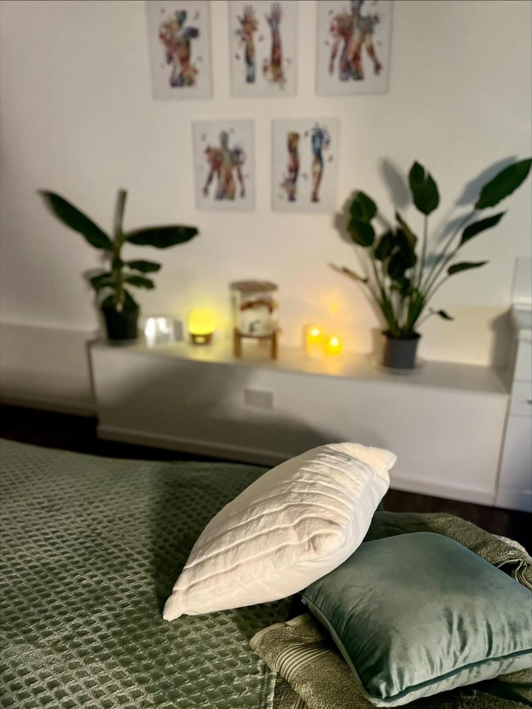 Massage, Bed in Inn On The Lake