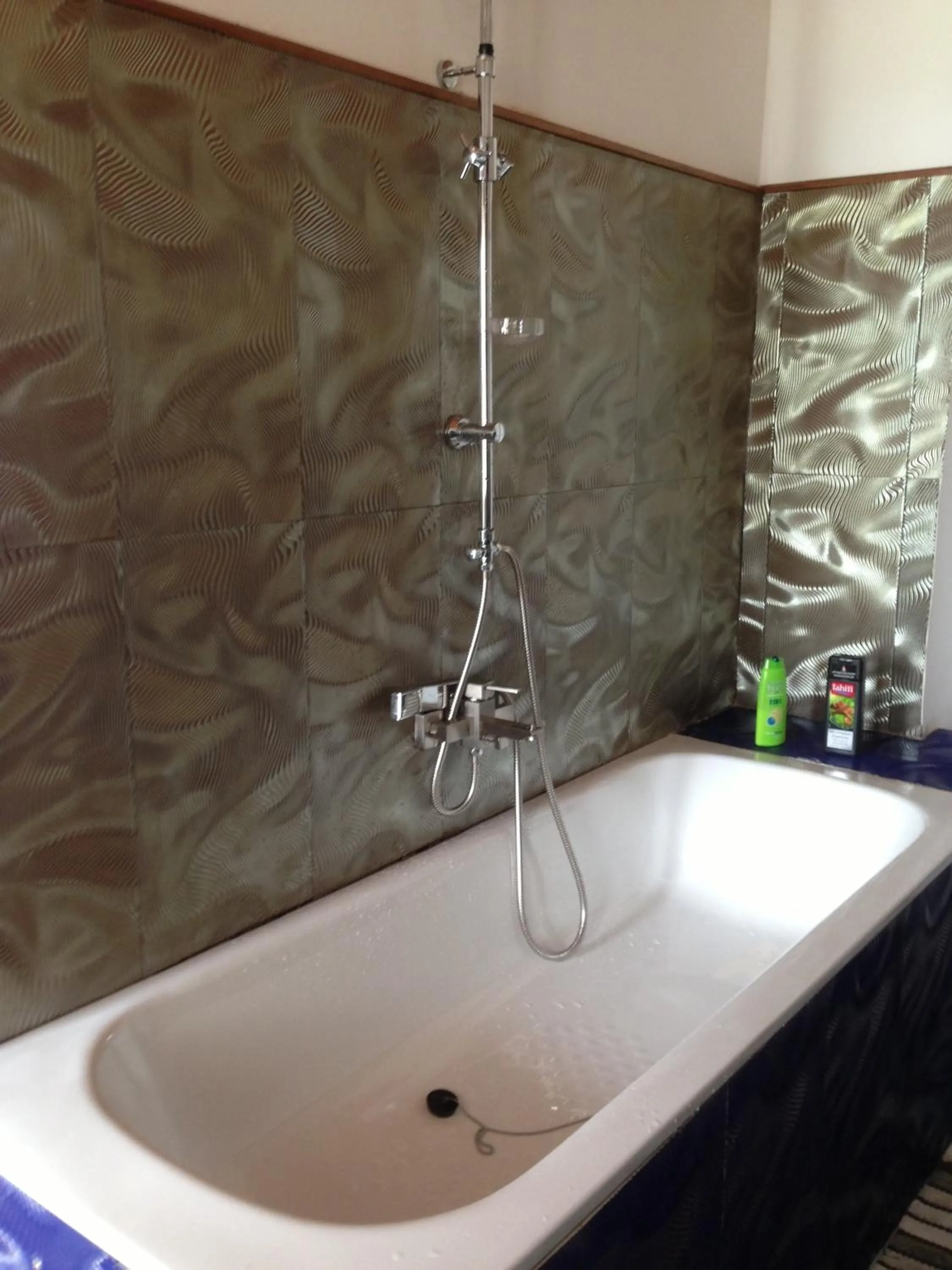 Bathroom in Iarimbato Hotel