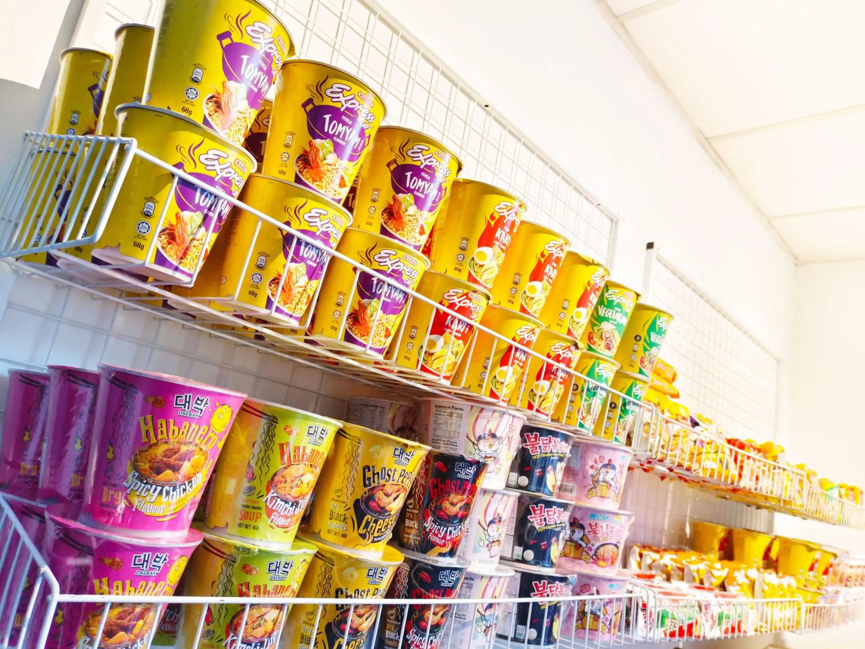 Food and drinks in Salaam Suites Hotel