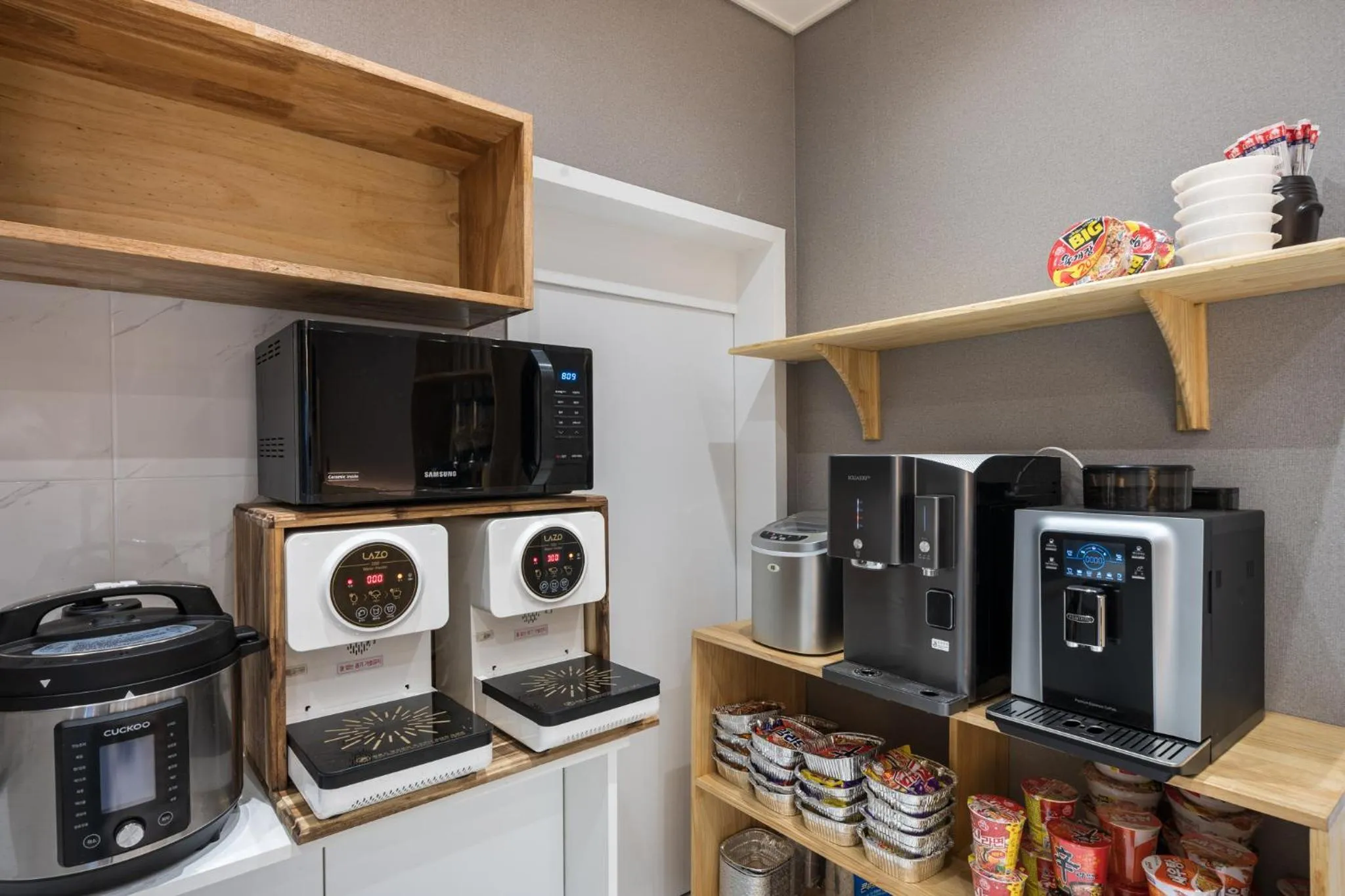 Coffee/tea facilities in Hey Gunsan Hotel