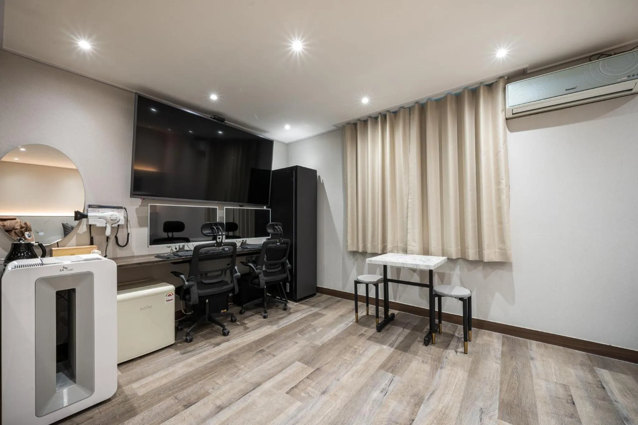 TV and multimedia in Hey Gunsan Hotel