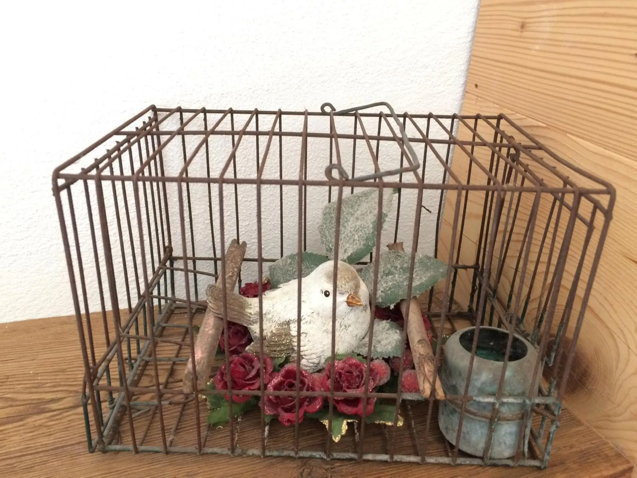 Decorative detail in Fra Rose e Mughi