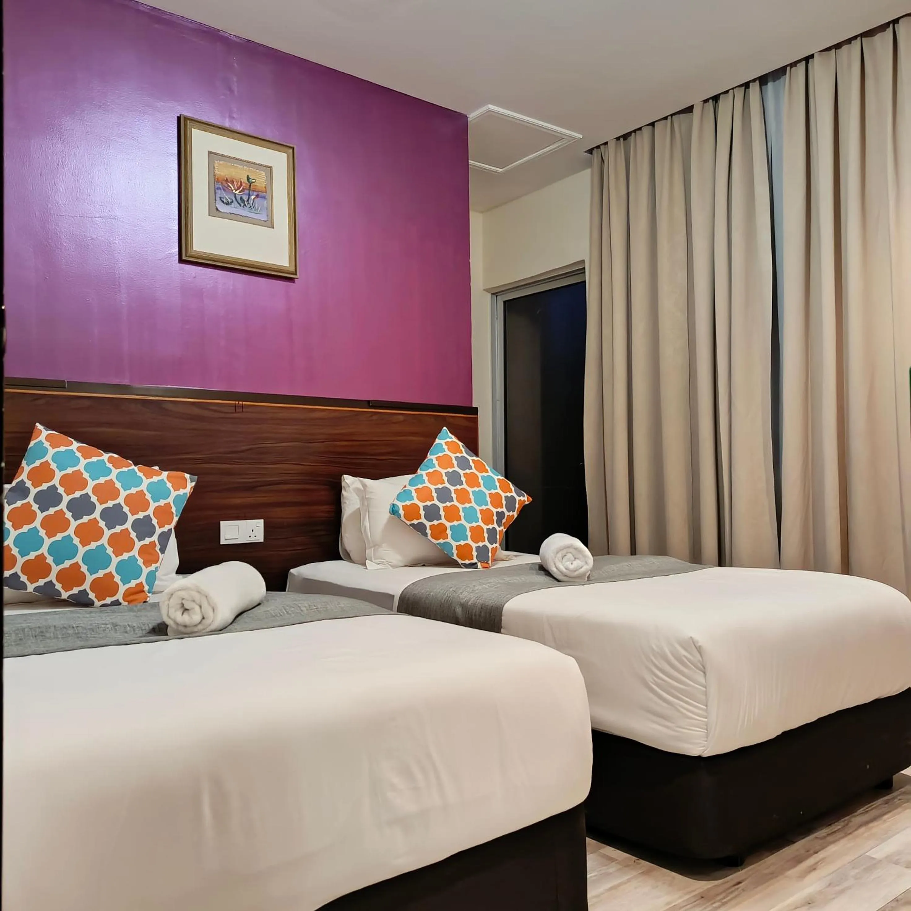 Bed in Beautiful Marigold Hotel