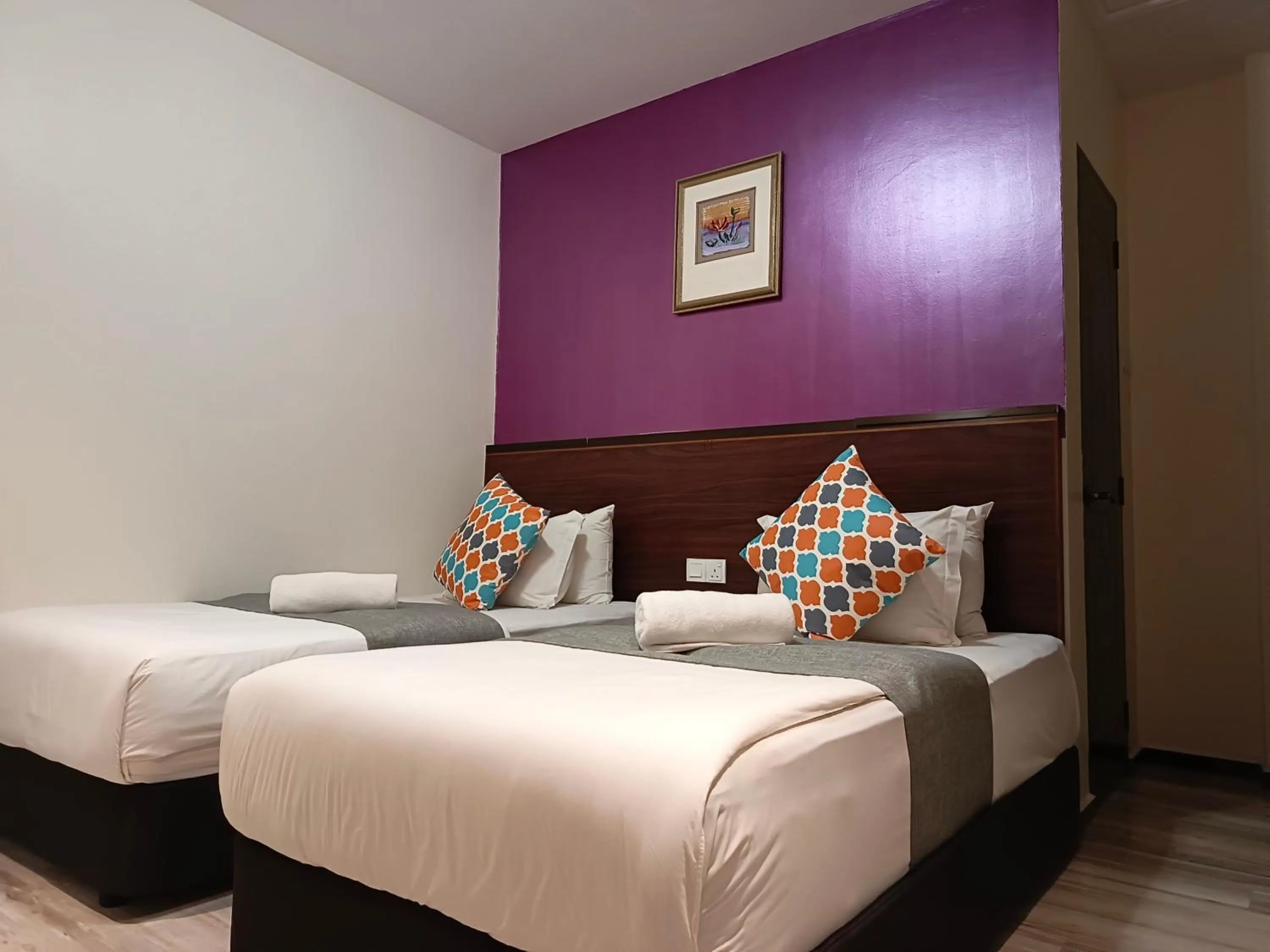 Bed in Beautiful Marigold Hotel