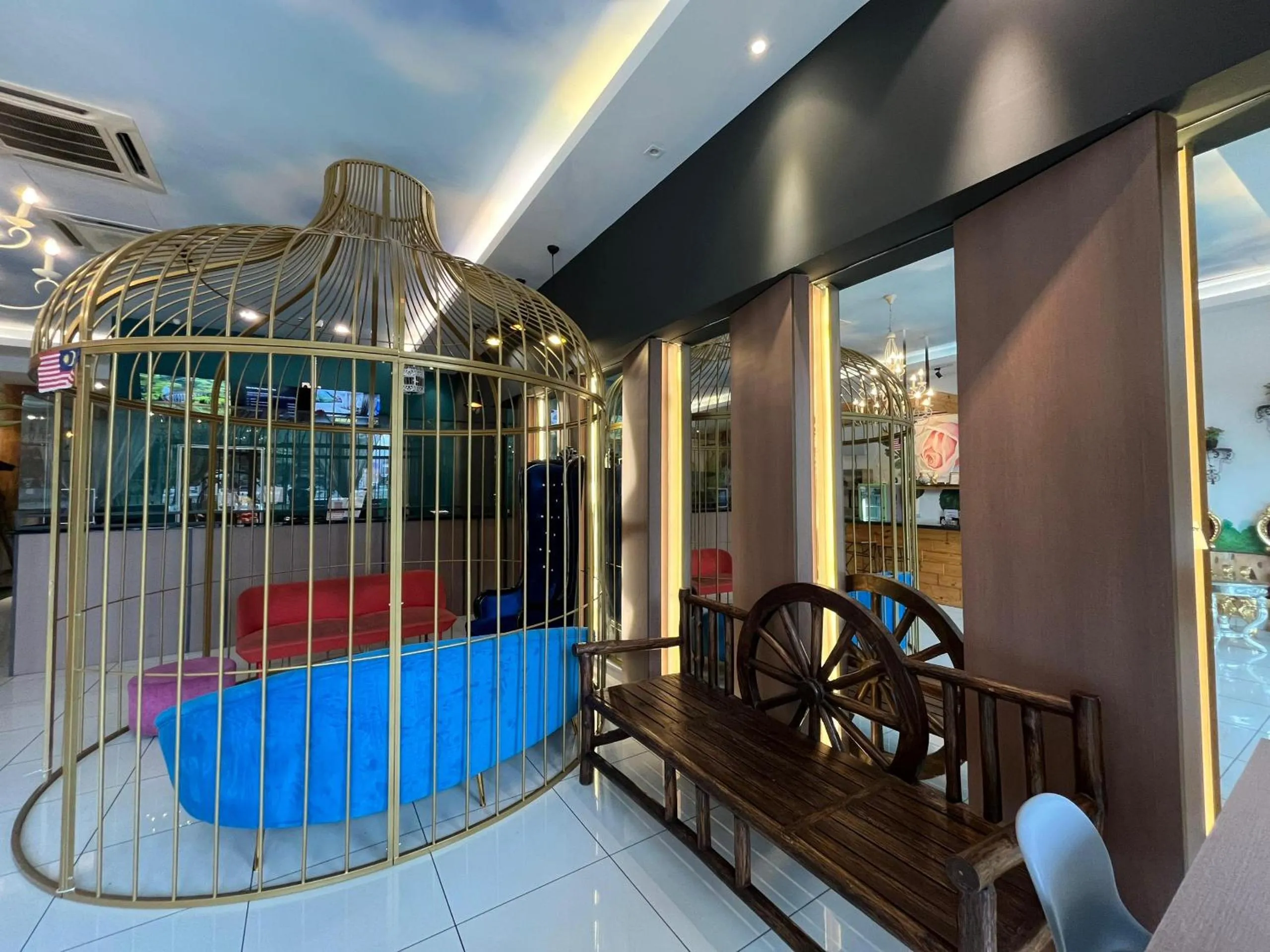 Lobby or reception in Smile Hotel Shah Alam ICity