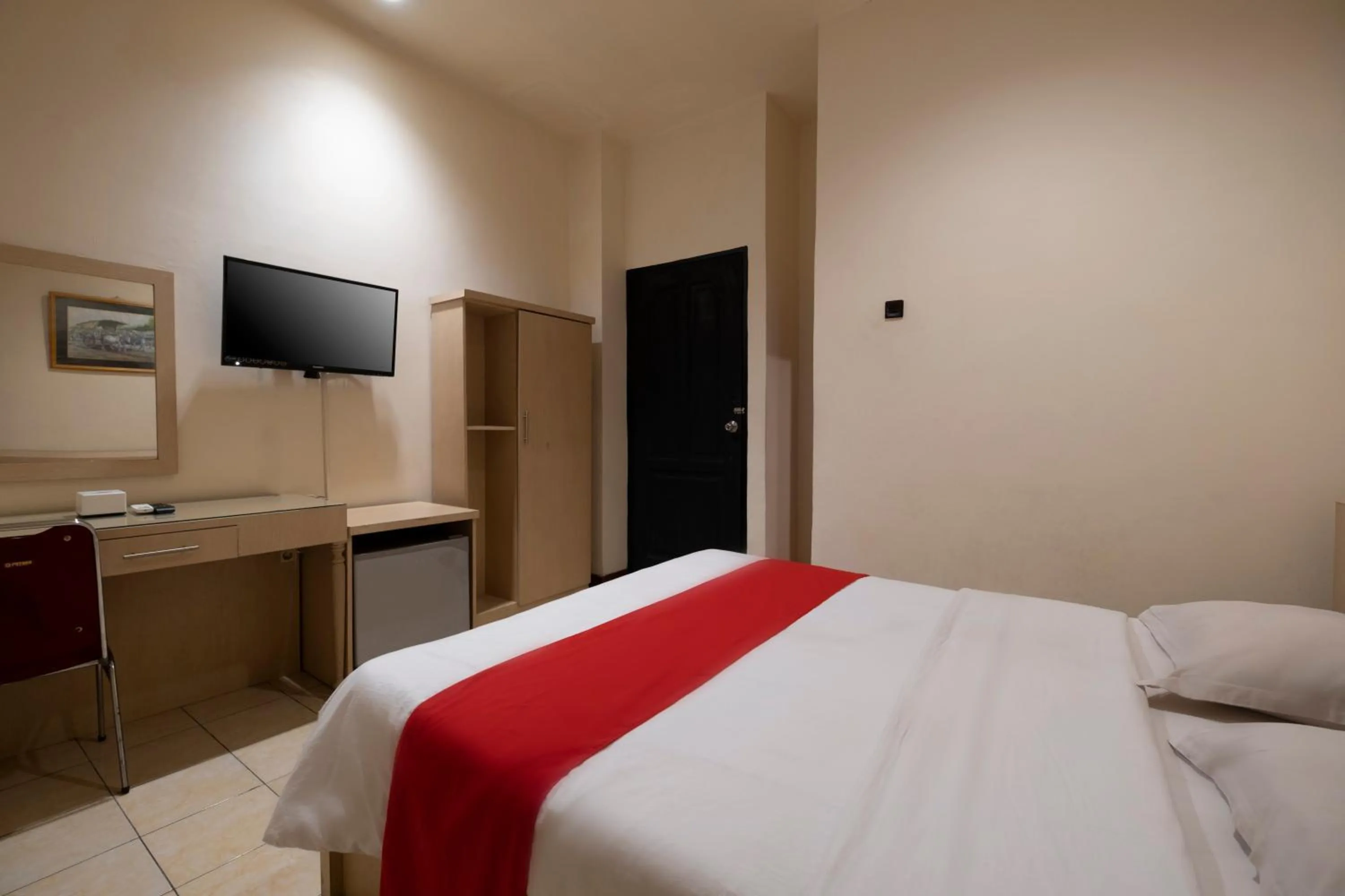 Bedroom, Bed in HOTEL BALI MAKASSAR