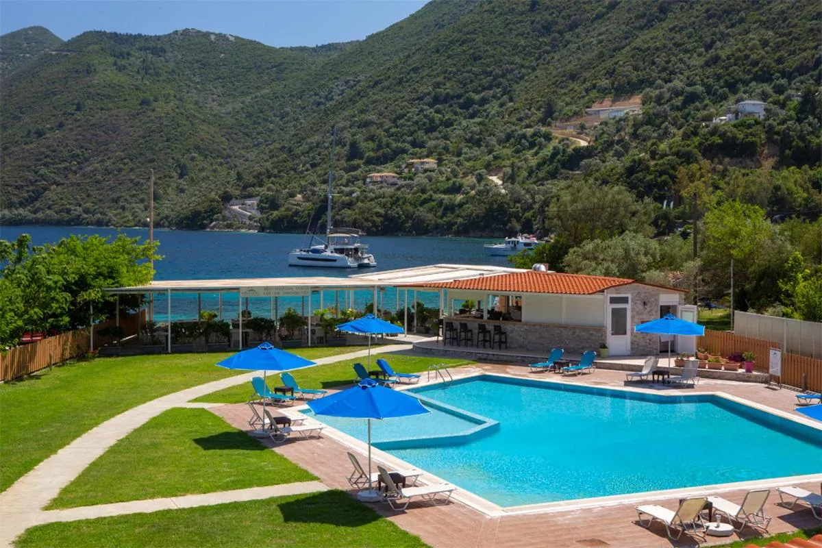 Pool view in Menes Hotel