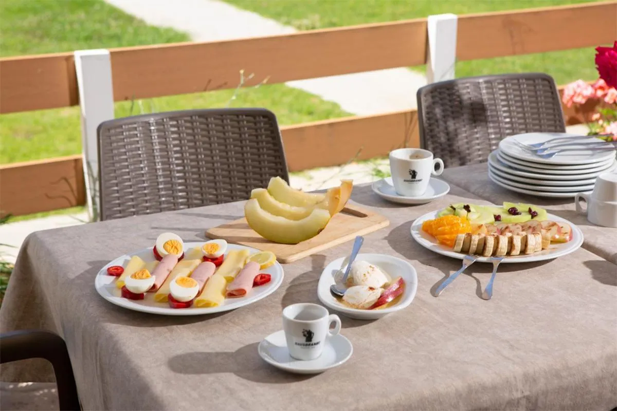 Breakfast in Menes Hotel