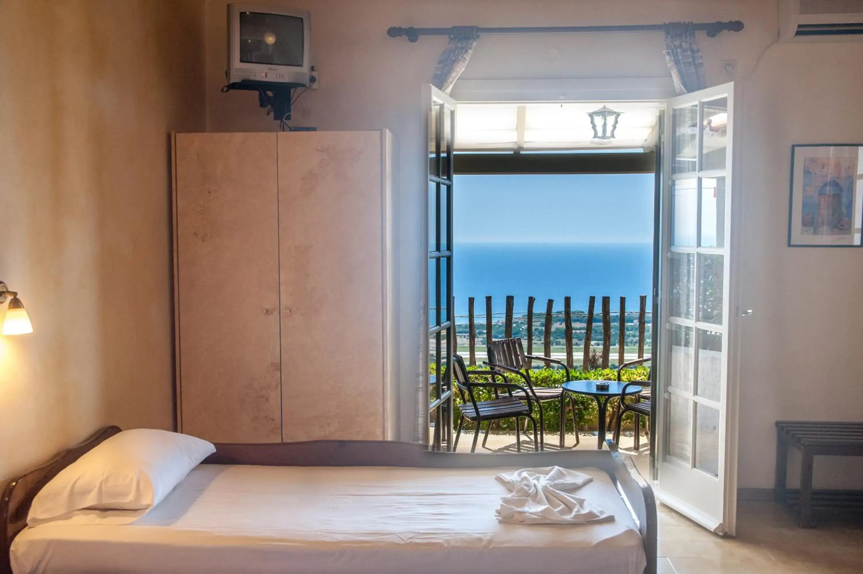 One-Bedroom Apartment - Split Level with Sea View in Mouikis Sun Village One-Bedroom Apartment - Split Level with Sea View in Mouikis Sun Village