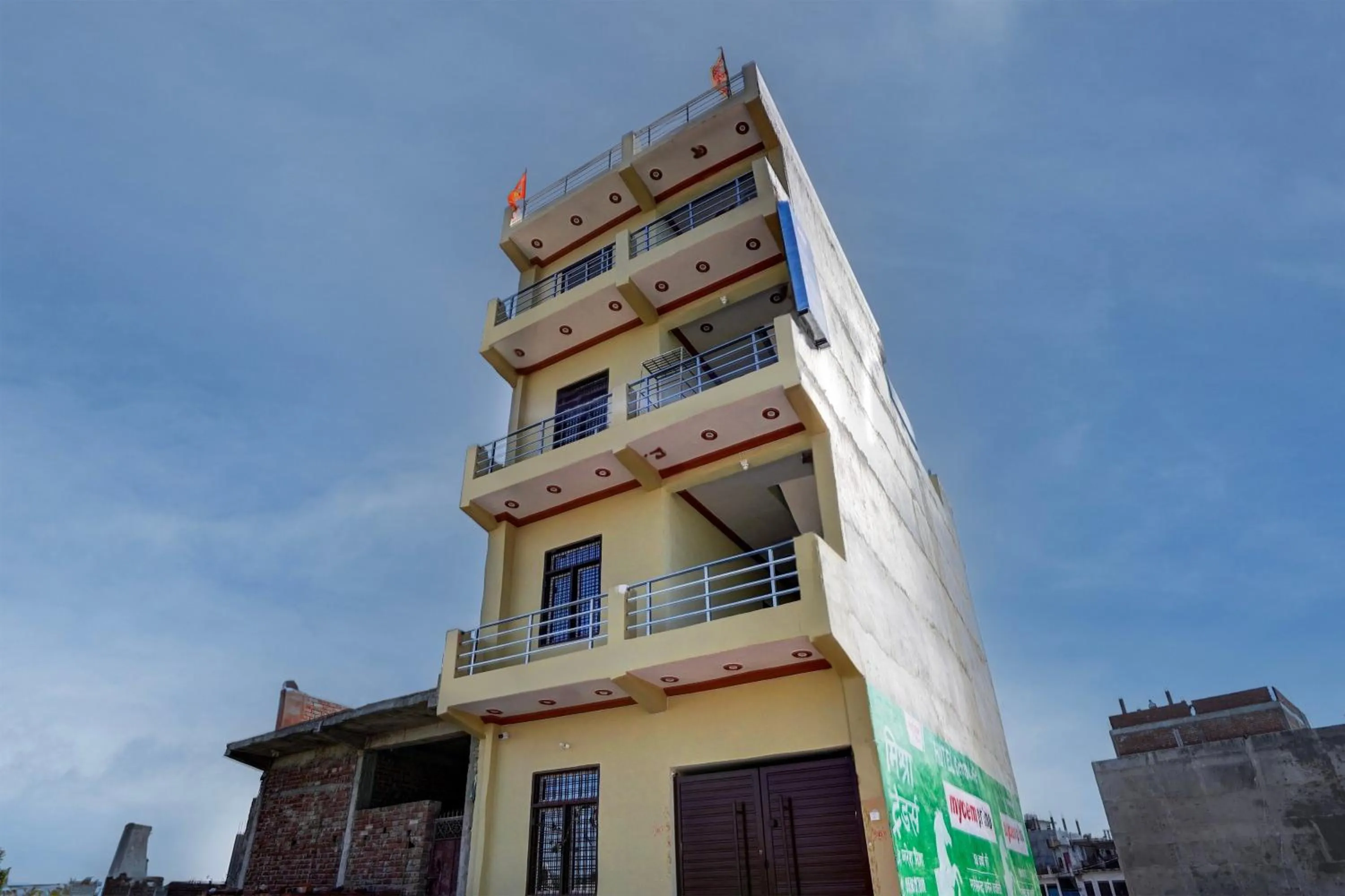 Facade/entrance in Hotel O Home Hotel Star Galaxy