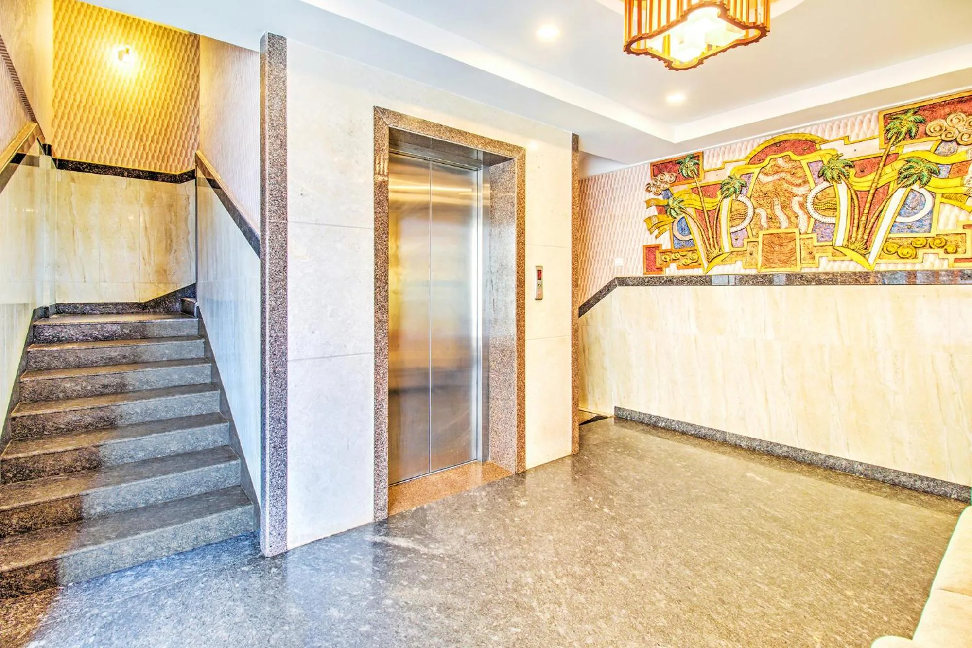 Lobby or reception in FabHotel Royal Stay I - Nr Mahadevpura
