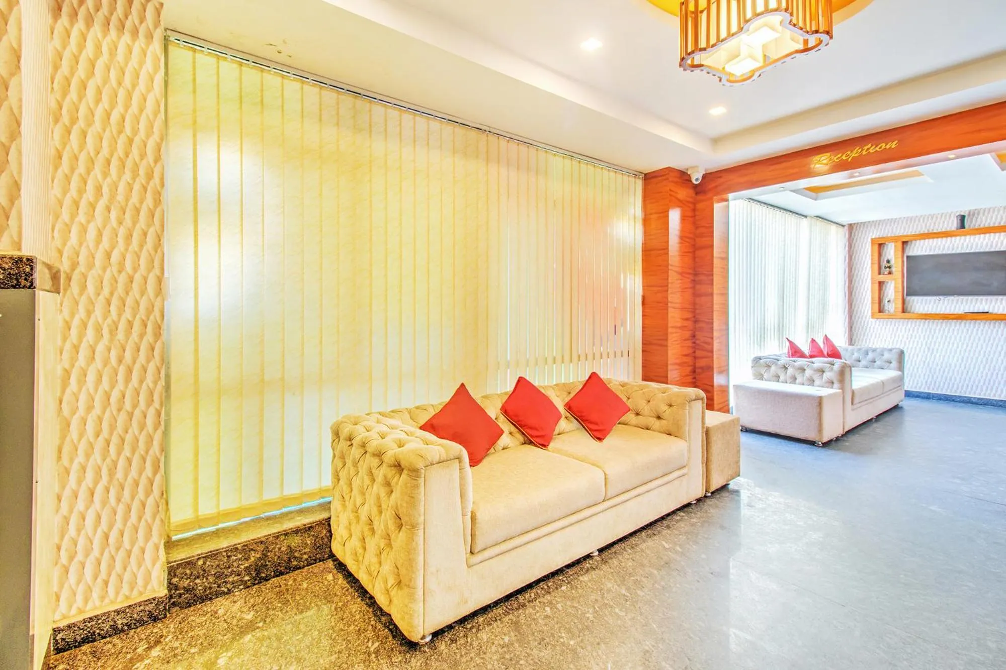 Seating area, Bed in FabHotel Royal Stay I - Nr Mahadevpura