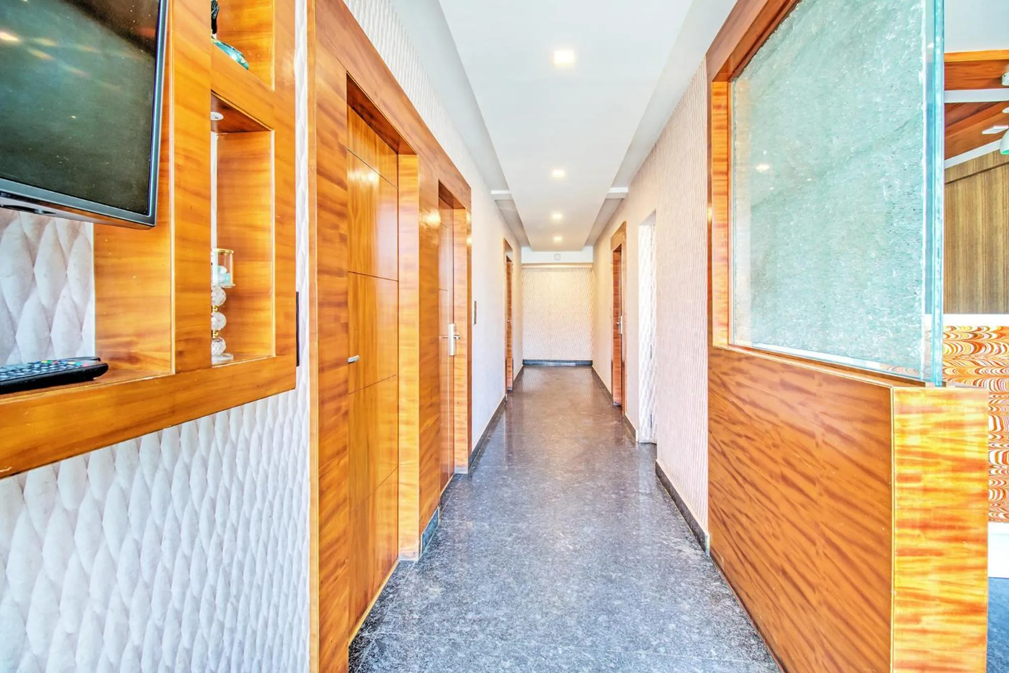 Lobby or reception in FabHotel Royal Stay I - Nr Mahadevpura